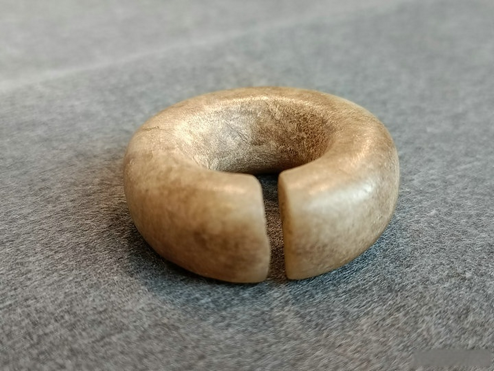 古玉居珍藏# 红山 玉玦!