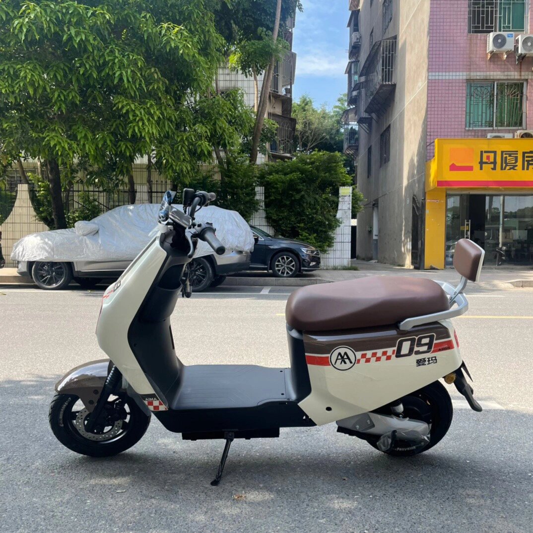 福州爱玛礼物!可以带一家三口的电动车