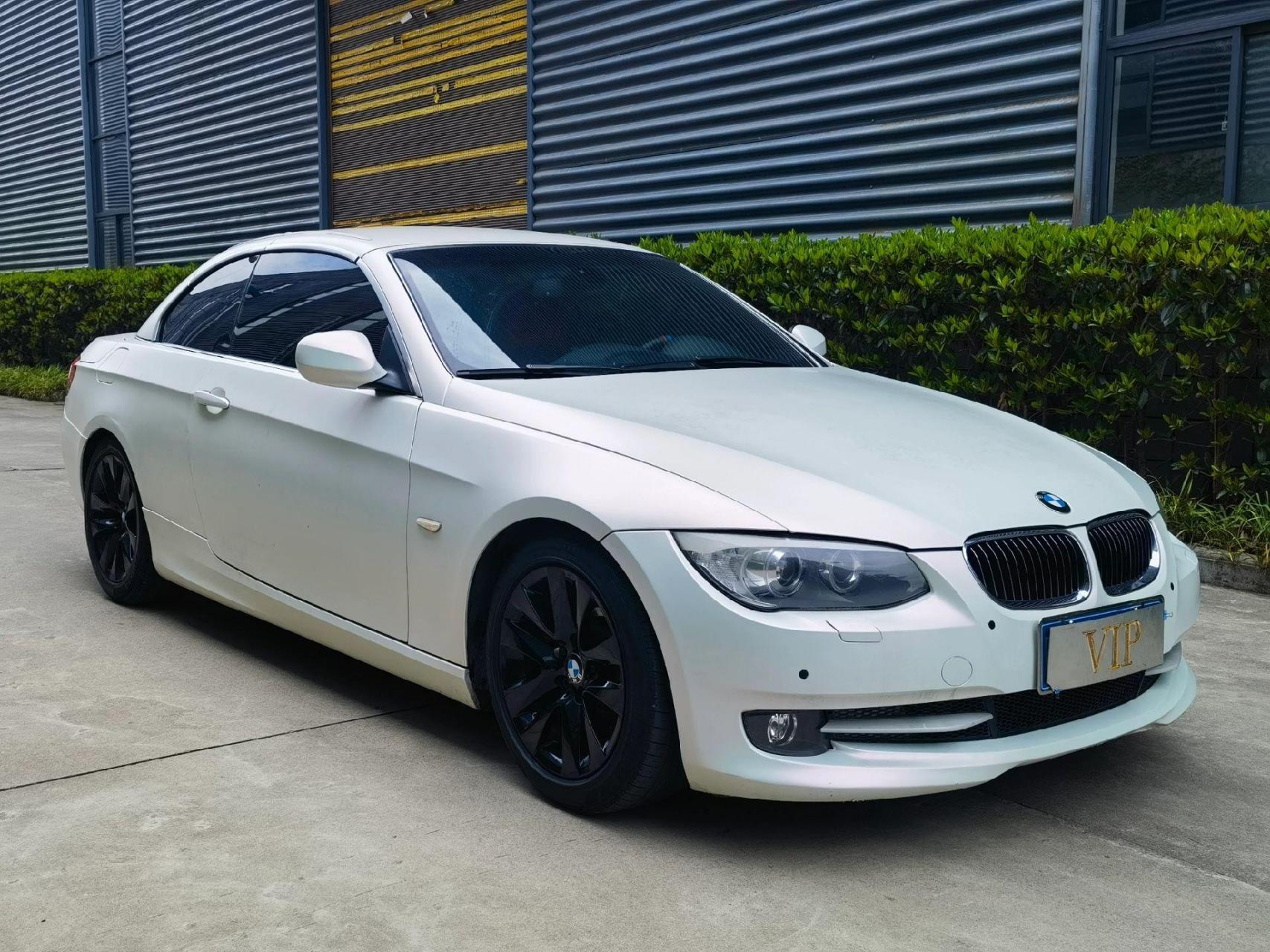 新到店,2011年上户宝马330i双门硬顶敞篷轿跑(进口),3.