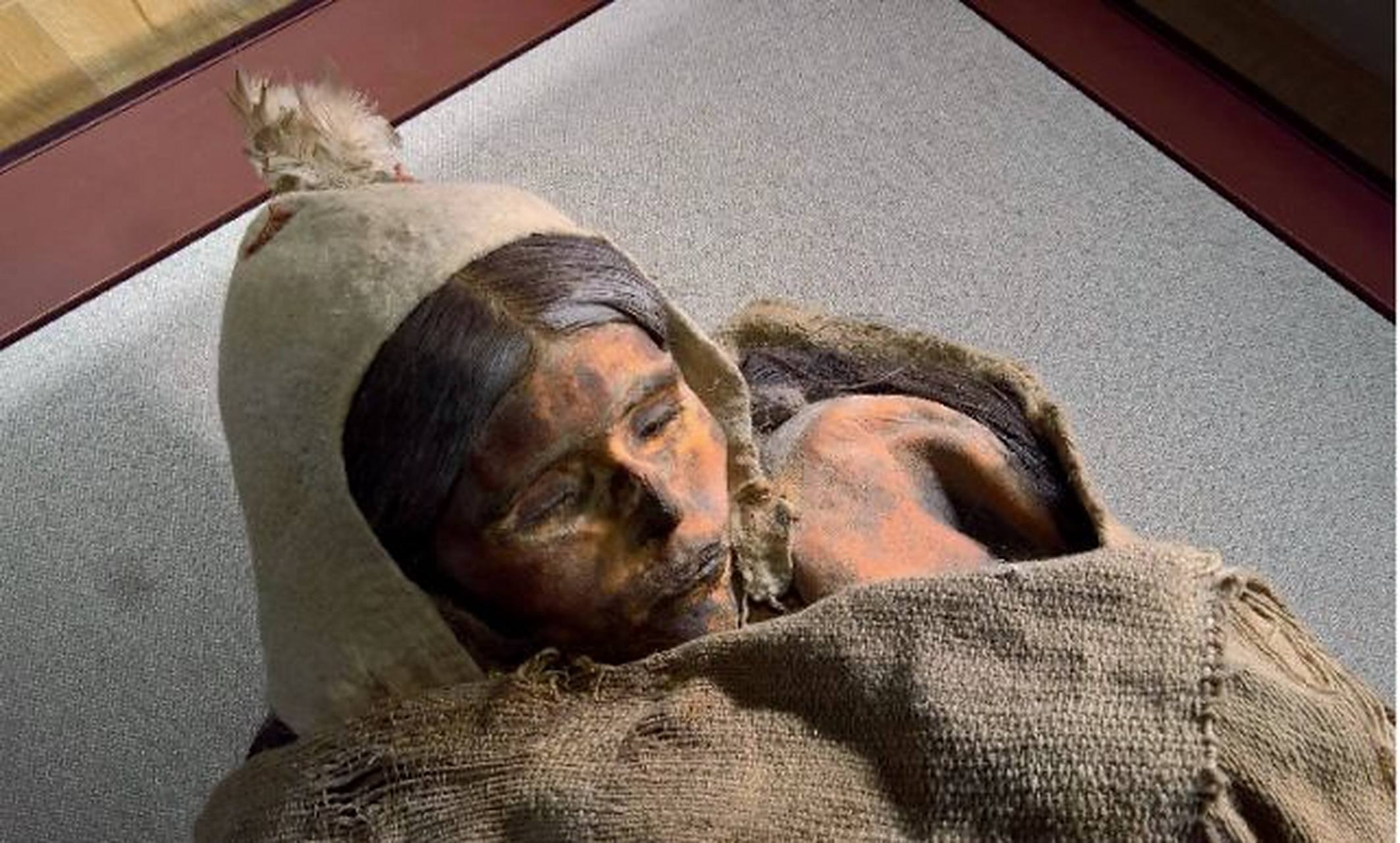 新疆博物馆镇馆之宝---楼兰美女 楼兰美女,1980年,楼兰古墓发掘出一具