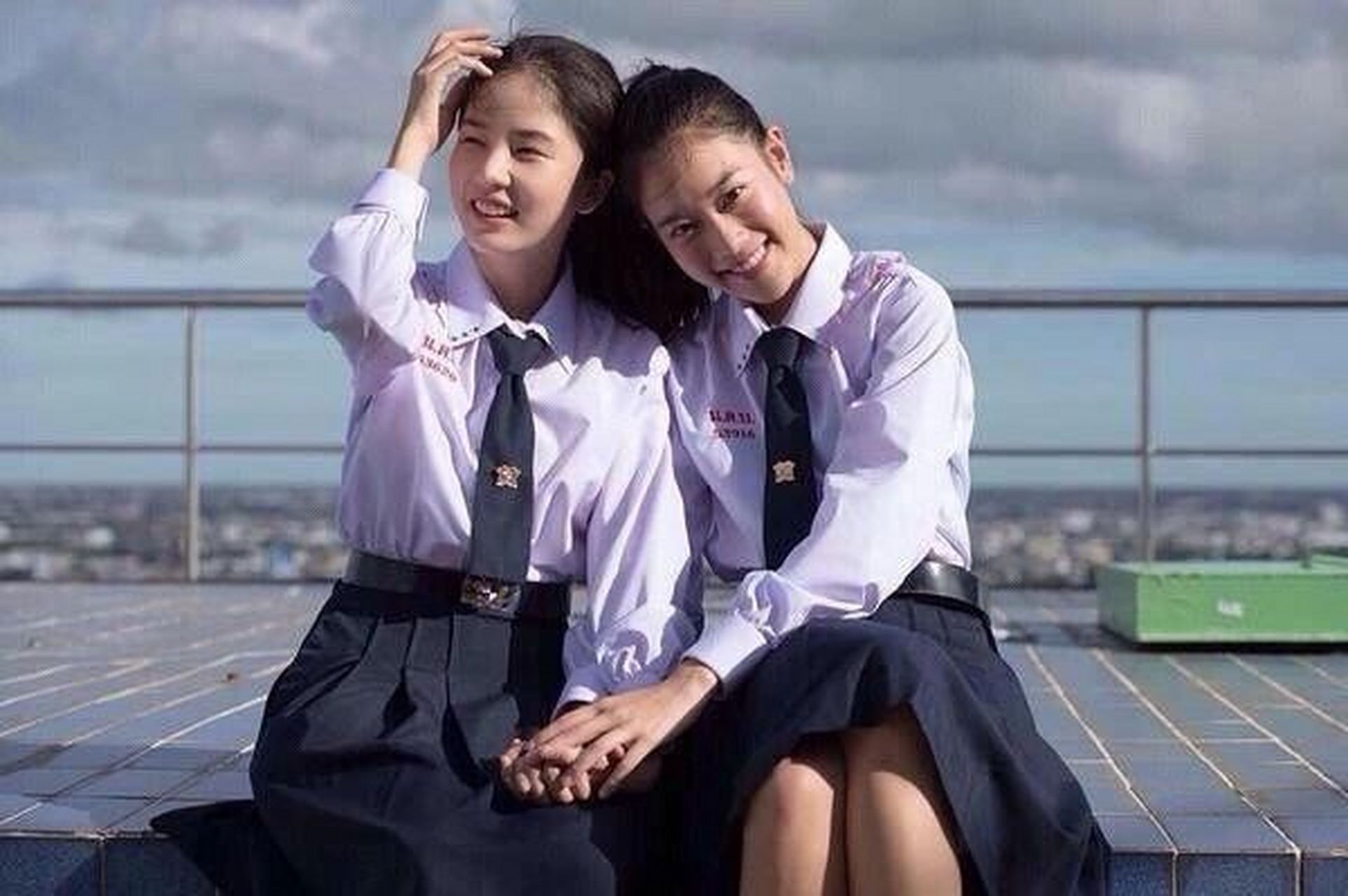 "我真的很爱你,但我不能选择你" #笔记灵感##gl# #橘里橘气的# #双女