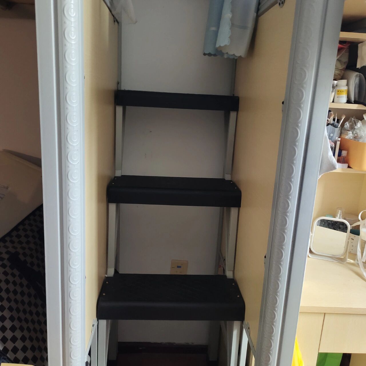 昆明学院昆师路校区 对于上次昆明学院洋浦校区宿舍的帖子也有一些友