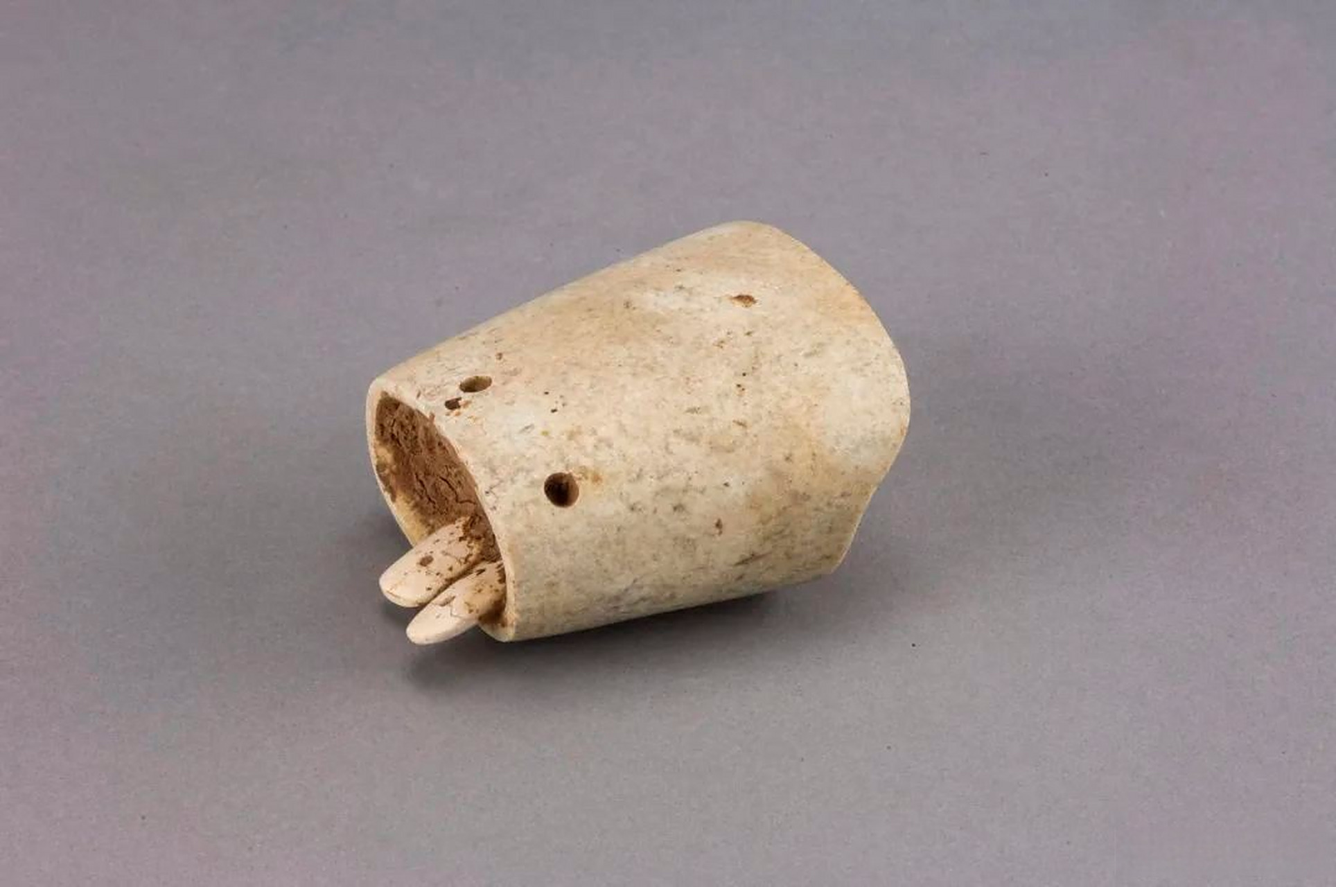 凌家滩文化(距今约5800—5300年) 2007年安徽含山凌家滩遗址23号墓