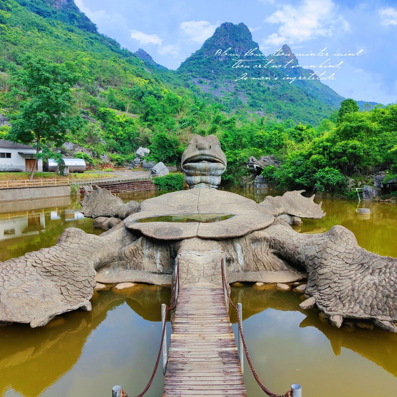永福金钟山天坑 永福县金钟山景点位于永福县罗锦镇金钟山旅游度假区