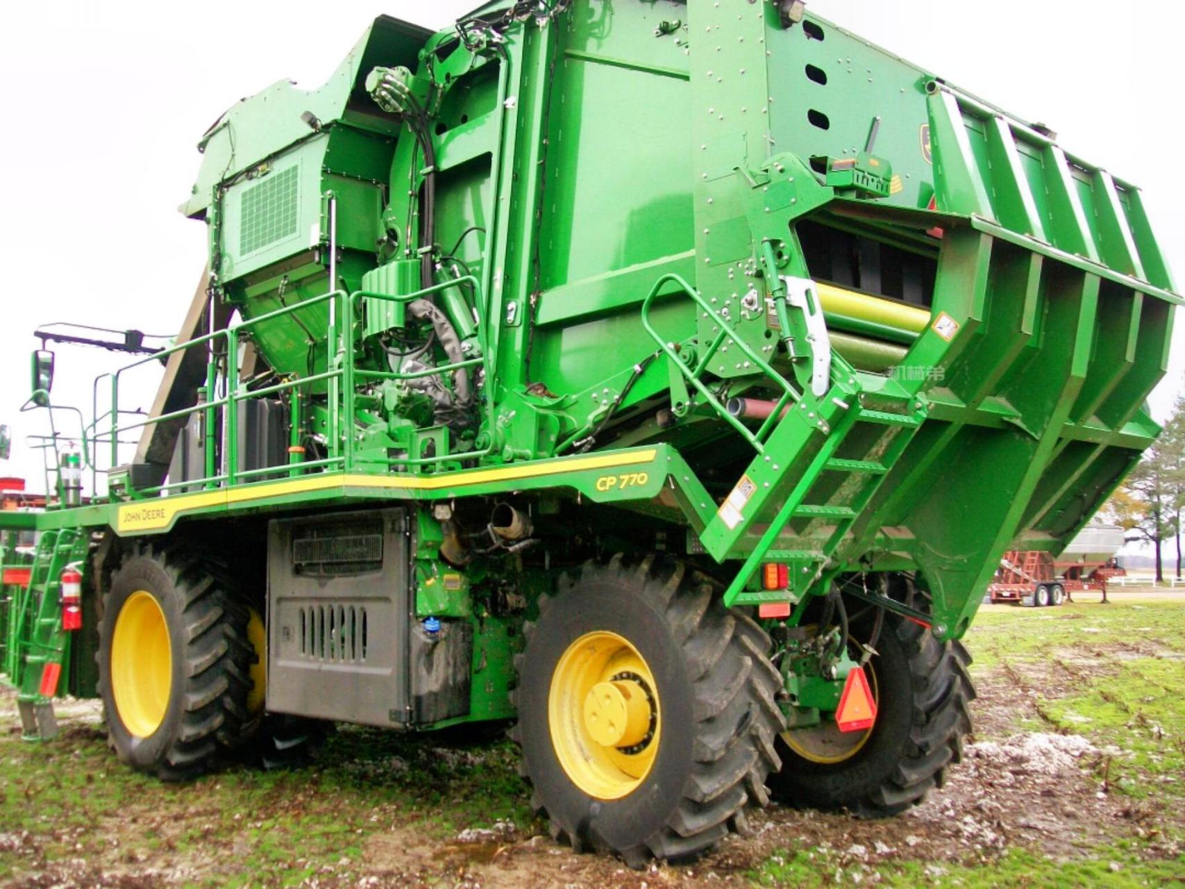 2022年约翰迪尔cp770采棉机,主机254小时,风机164小时,序列号1n0c770