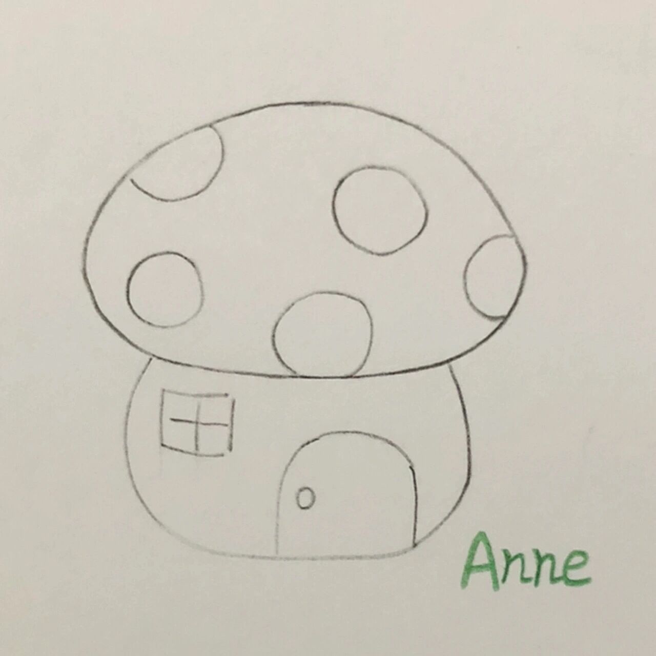 简笔画蘑菇房子#可爱建筑#96彩铅卡通画 铅笔7315先画草图,画好