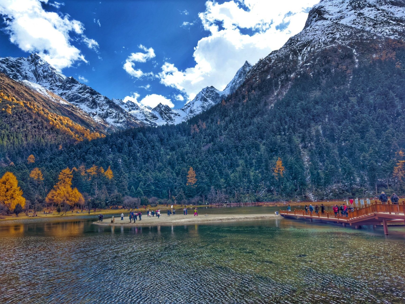 理县毕棚沟探秘,海拔三千米以上的原始风光 毕棚沟,位于理县境内;核心