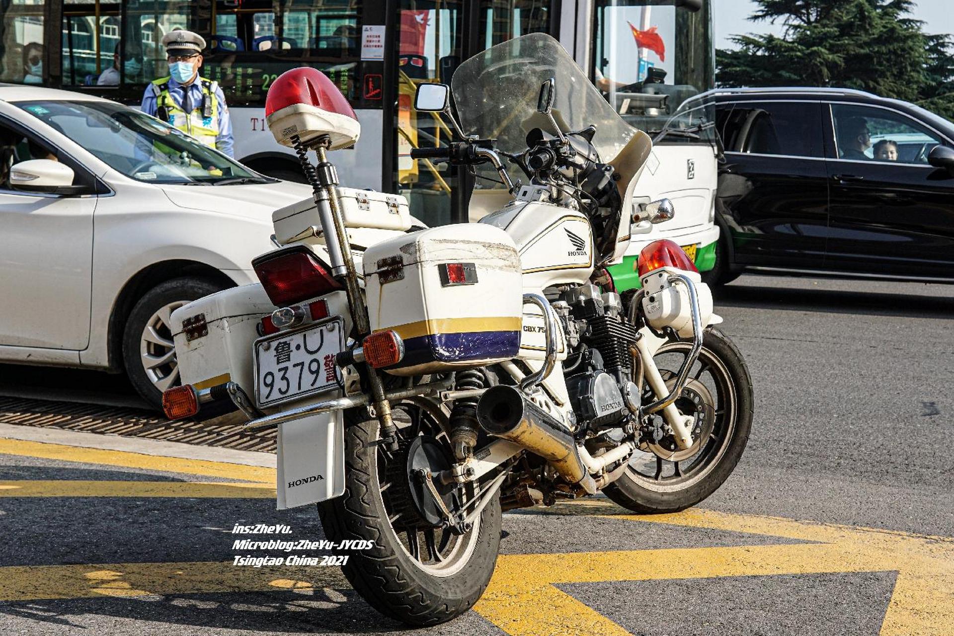 本田1300警用摩托车图片