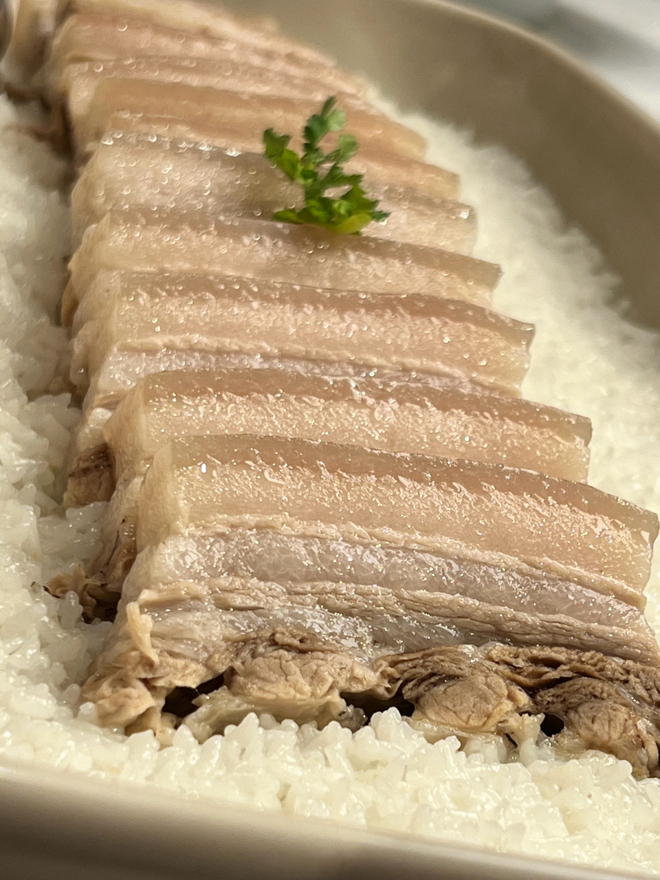 饭焐白肉(二头坞会馆/杭州)#金华两头乌# 如何是大好猪肉?