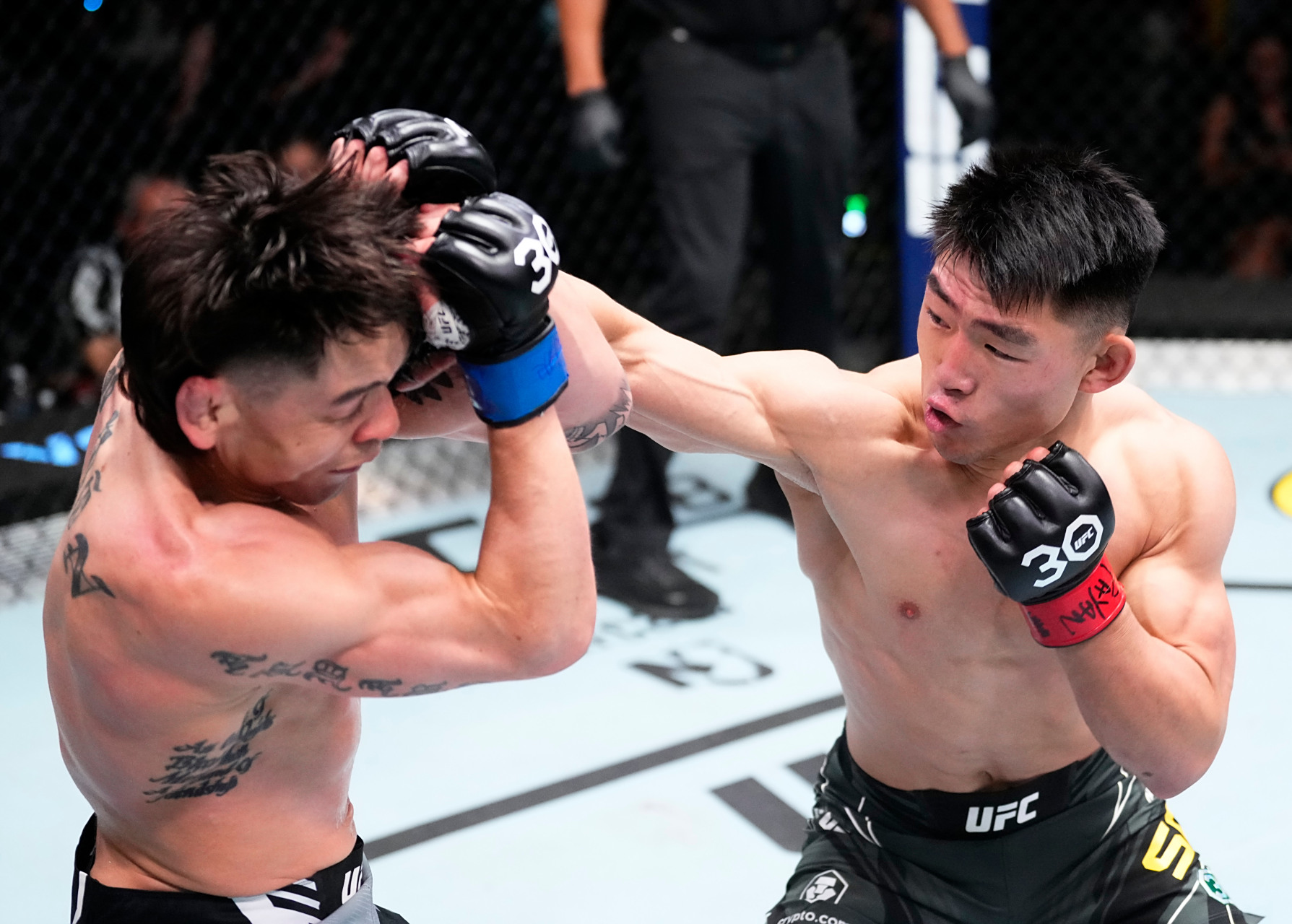 9815比赛高清图来啦  #宋亚东tko西蒙##宋亚东说小菜一碟##宋亚东