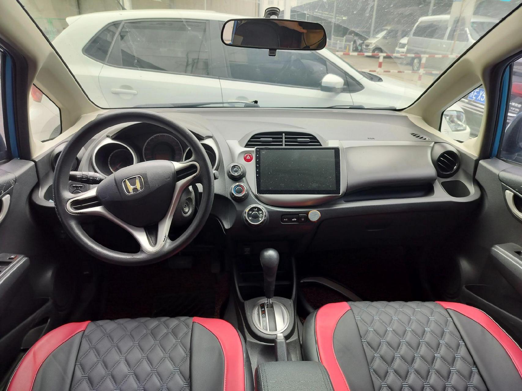 13年11款 本田飞度 1.