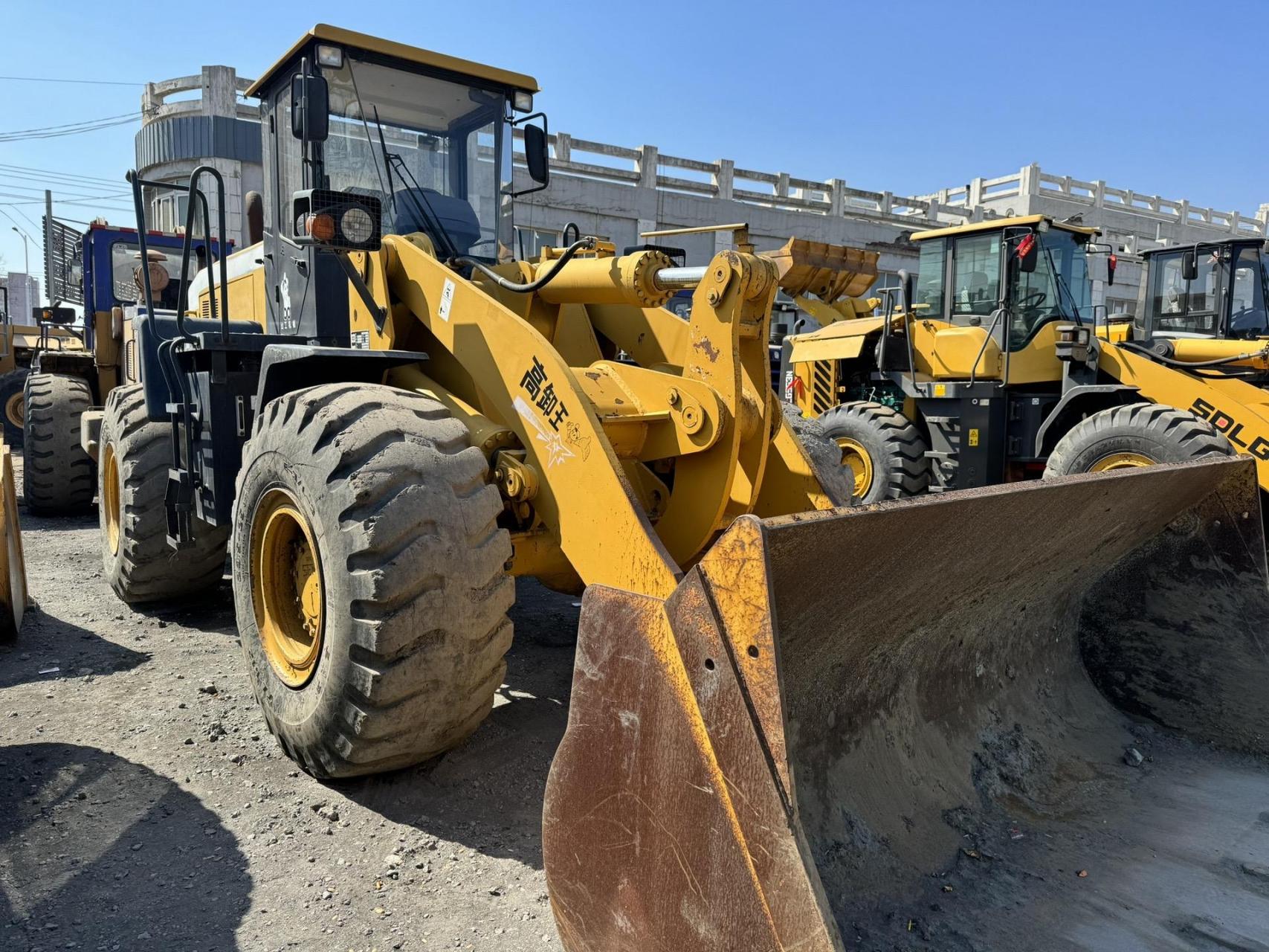 2013年650b加长臂 机箱桥原版 原车轮胎二手装载机