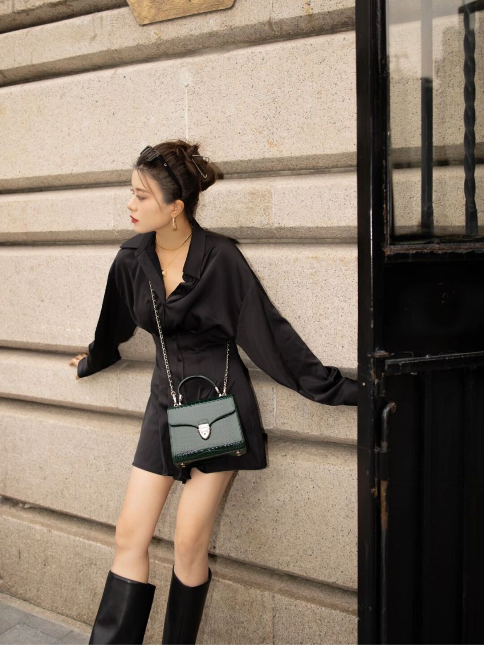 秋冬来临,穿搭也偏爱高冷气质 这套all black优雅与帅气02全身黑色