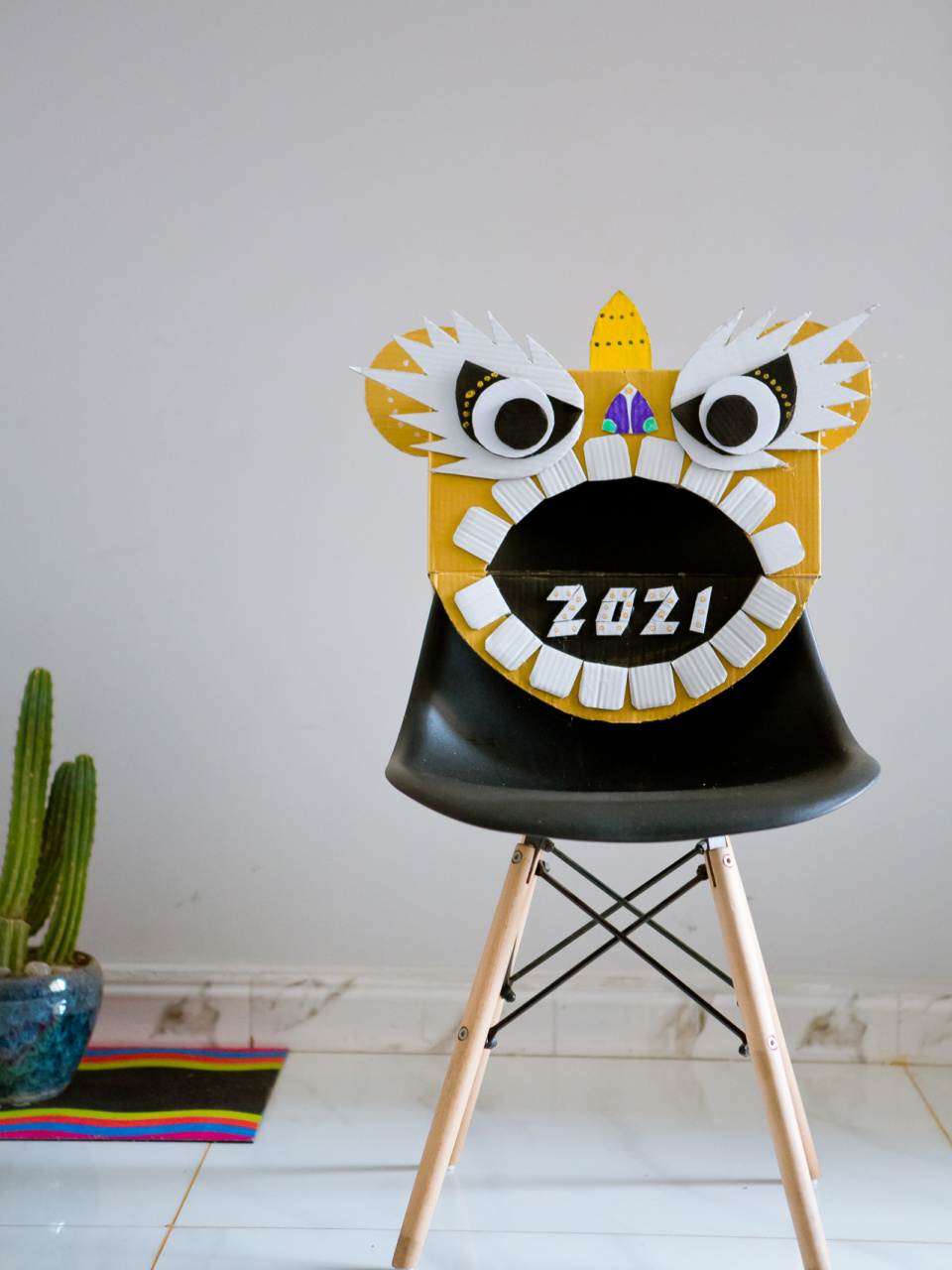 新年手工|用旧纸箱做了个醒狮,舞狮教程 刚看了雄狮少年,热血沸腾