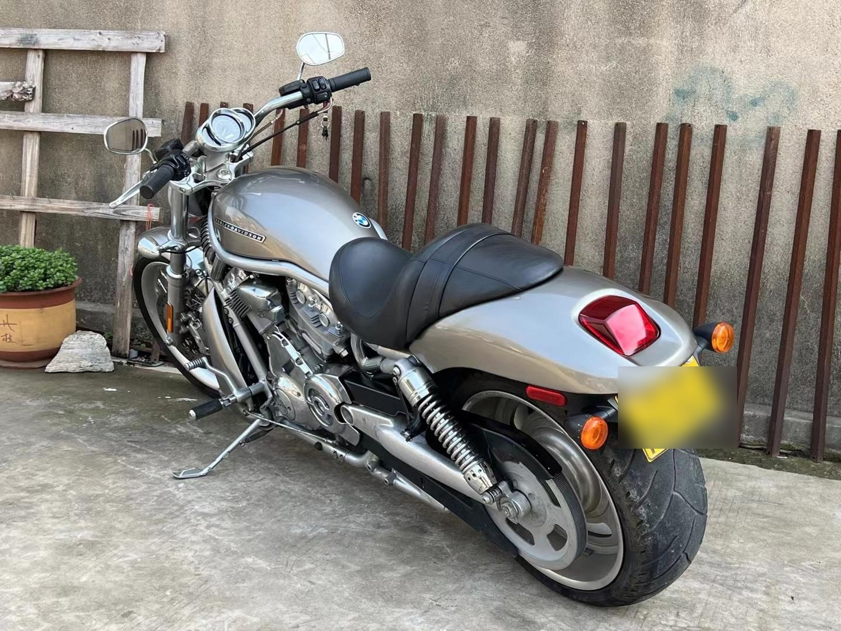 9038800元 哈雷肌肉-威路德1250 保时捷合作研发水冷机器 车况漂亮