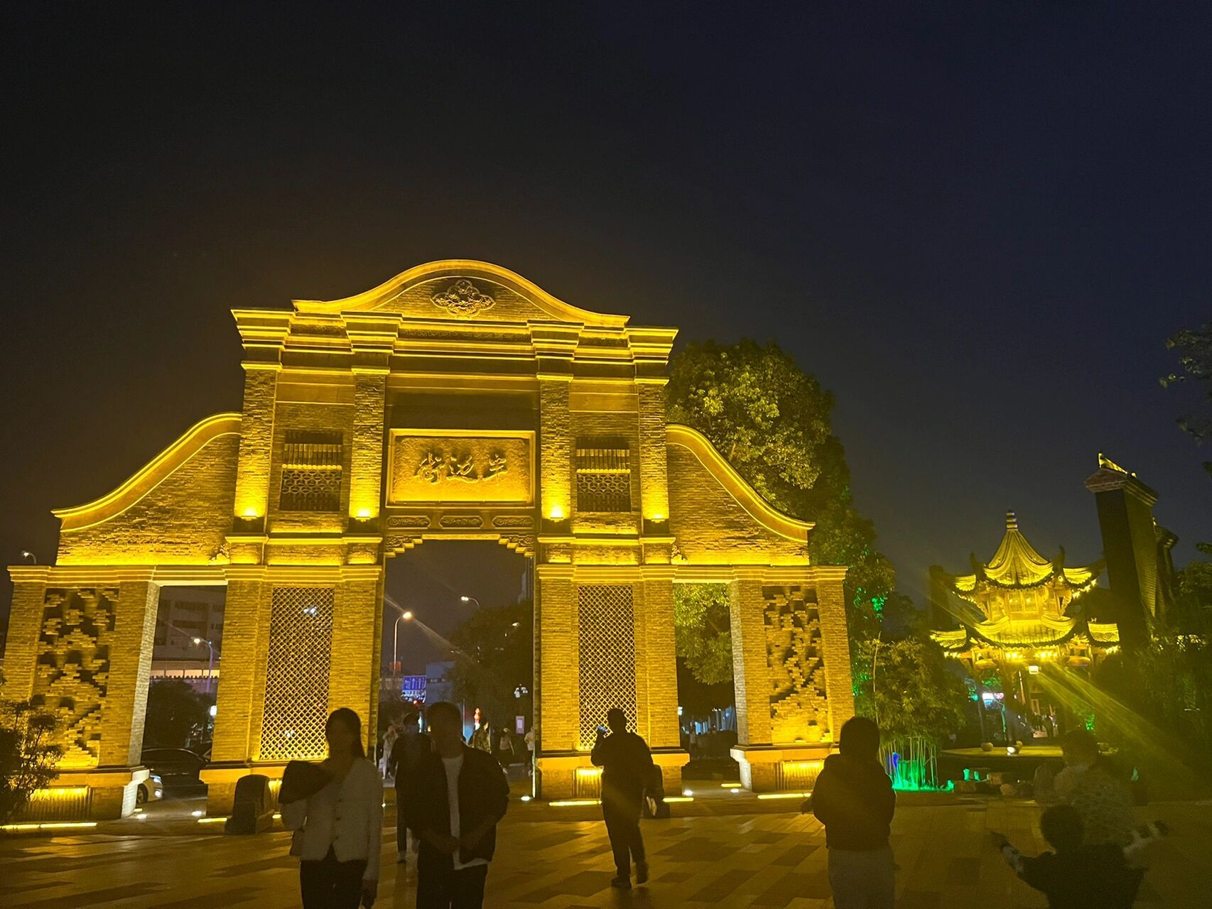 大蜀山森林公园 合肥大蜀山森林公园 基本上合肥居民都来过,大学生偏