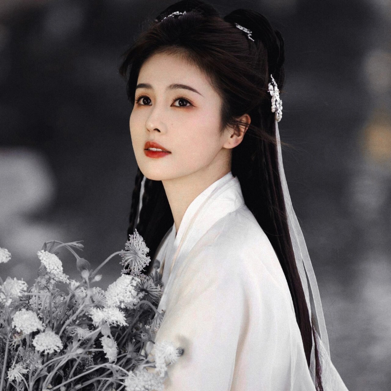 白鹿超美古风头像! 清水出芙蓉,天然去雕饰.