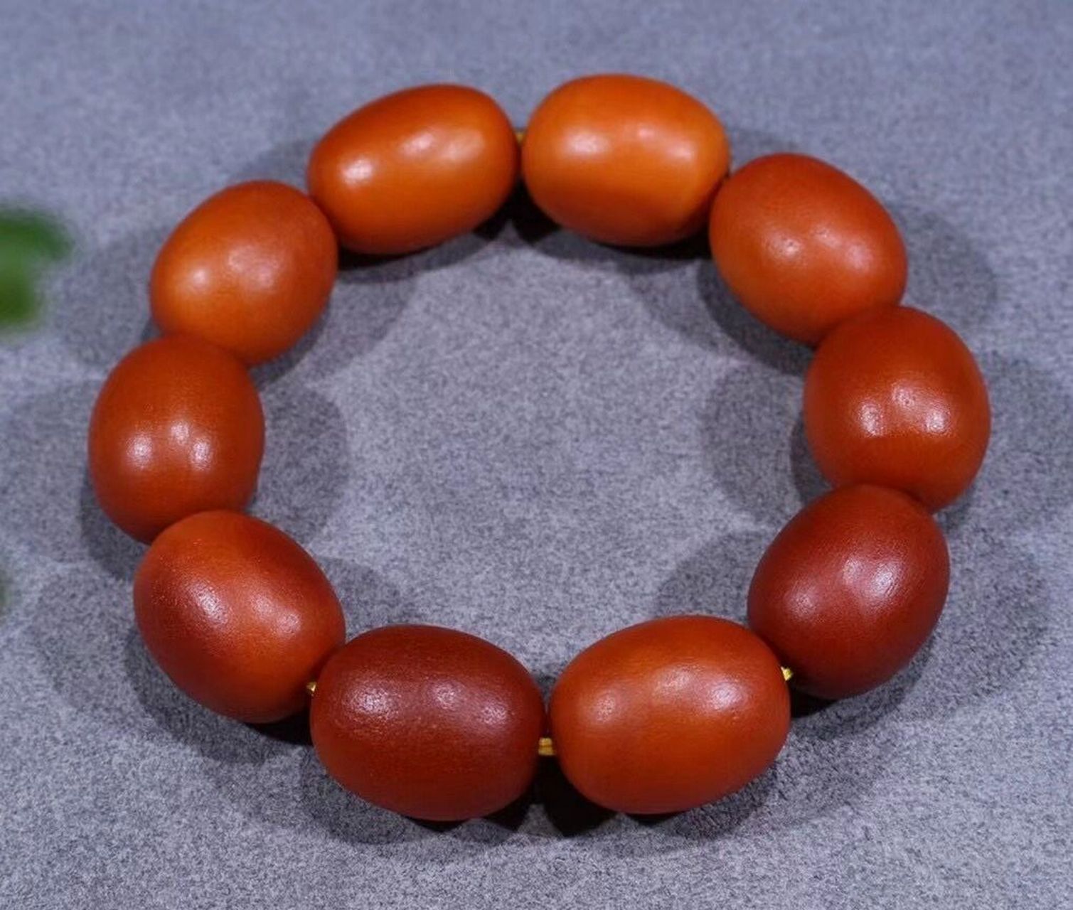 结缘价:118/克天然古董老蜜蜡枣珠手串,皮质油润,包浆氧化厚实,蜡好