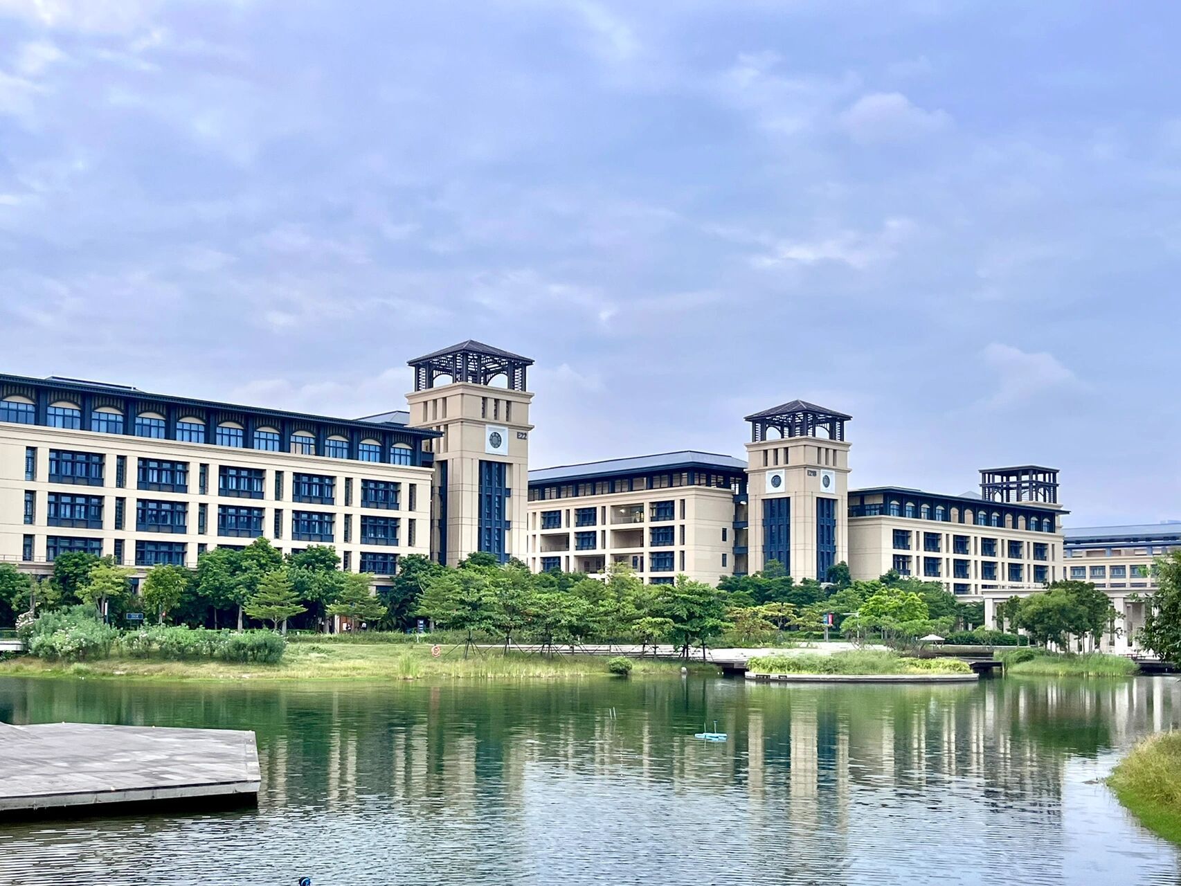 🇲🇴澳门大学·校园散步 下午天气好好,有风然后太阳也不大从s8的