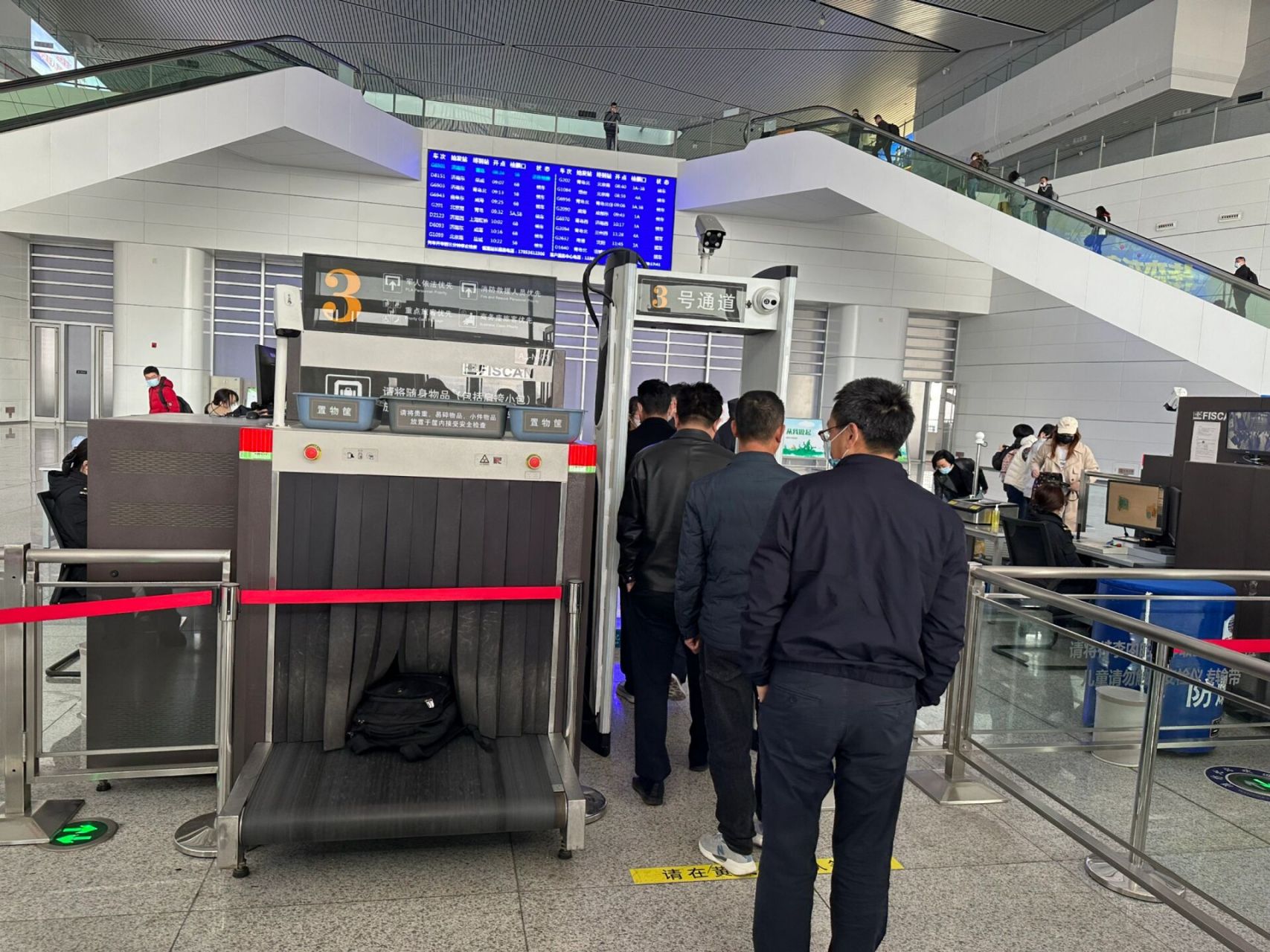 潍坊北站 进站还挺慢的 如果有潍坊北站的行程建议还是再提前一点来
