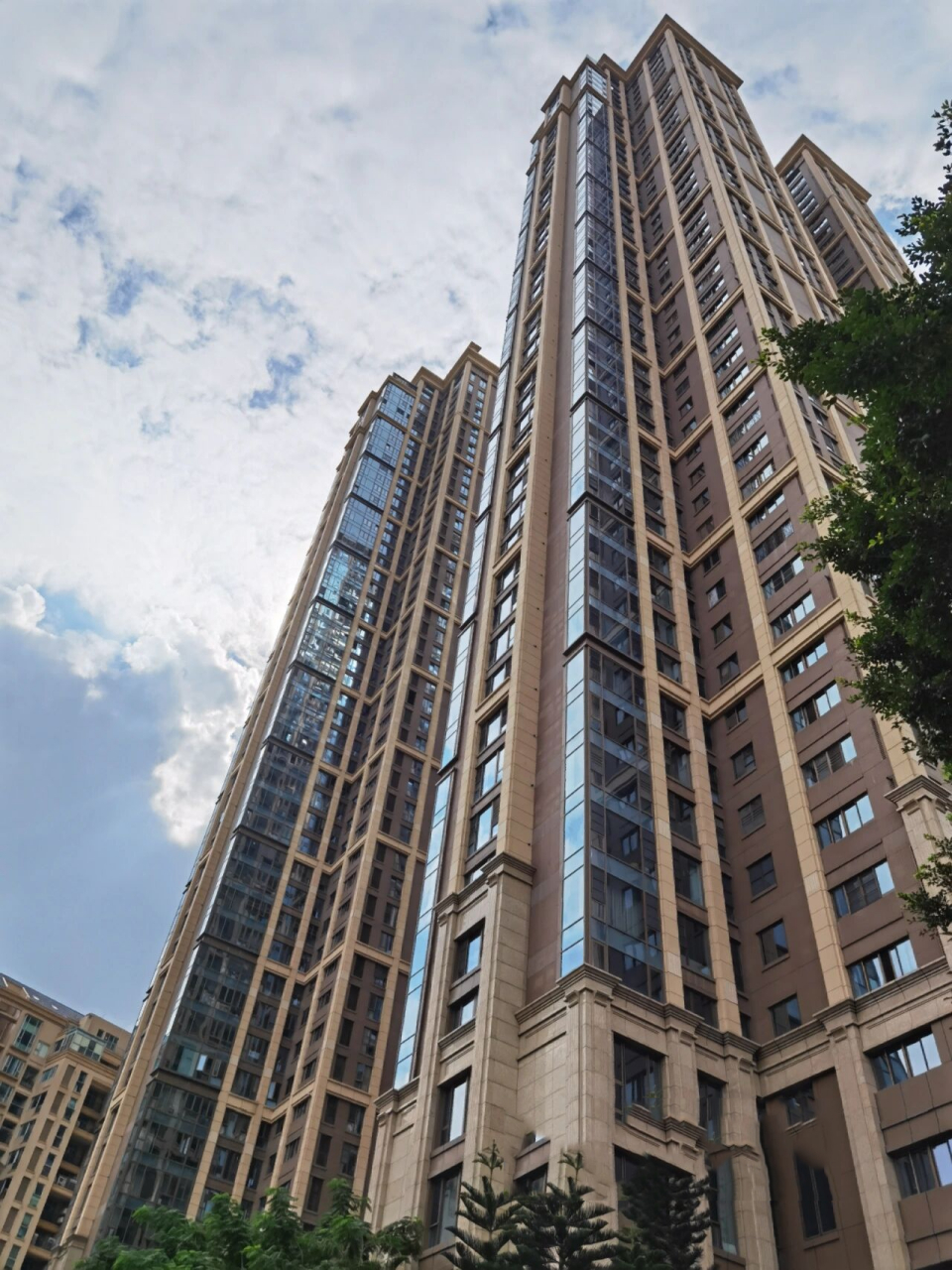 香蜜湖九号大院 :中国最牛的军产房 九号大院位于香蜜湖最核心的区域