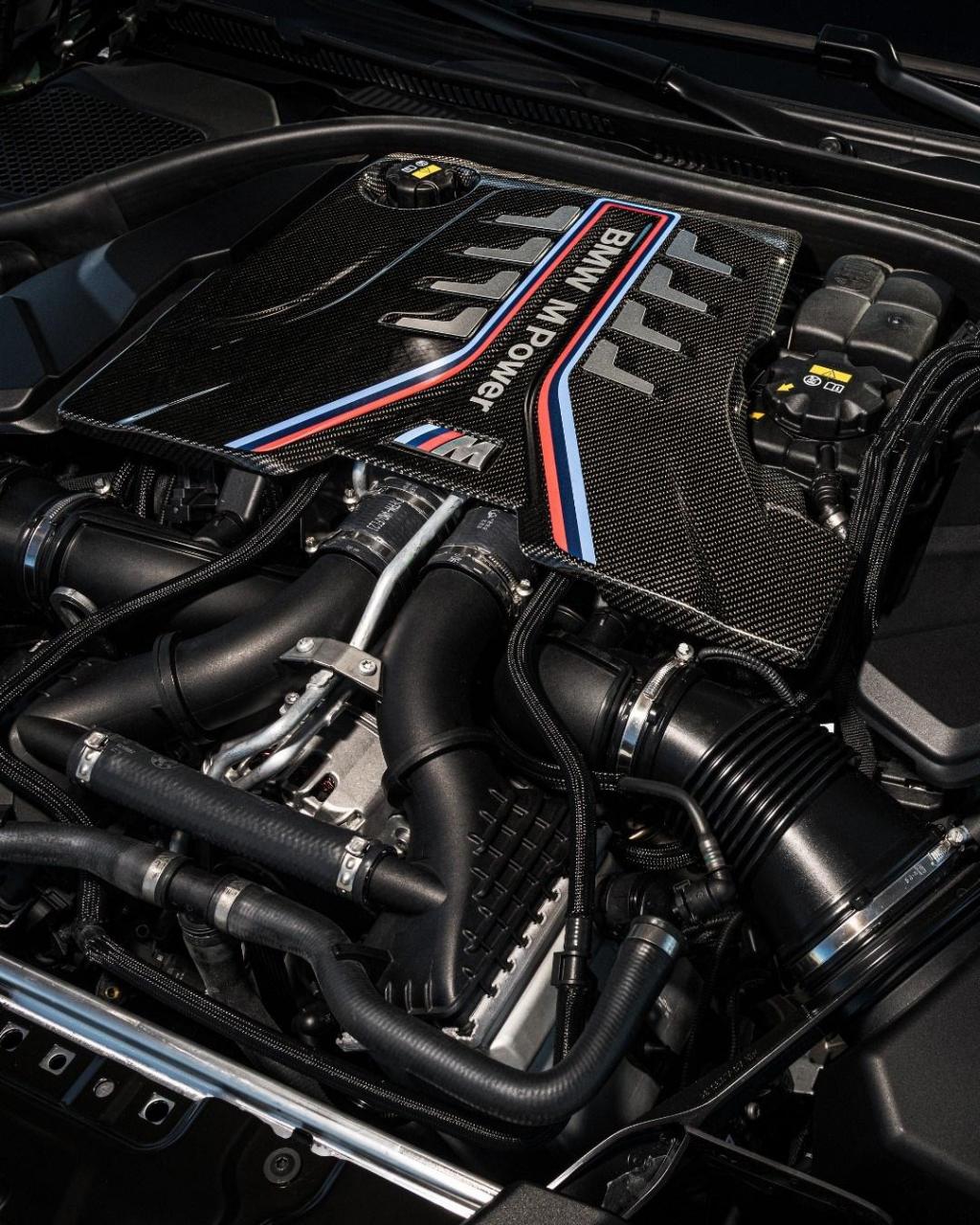 4升双涡轮增压v8发动机,经重新调校后可输出468kw的最大功率