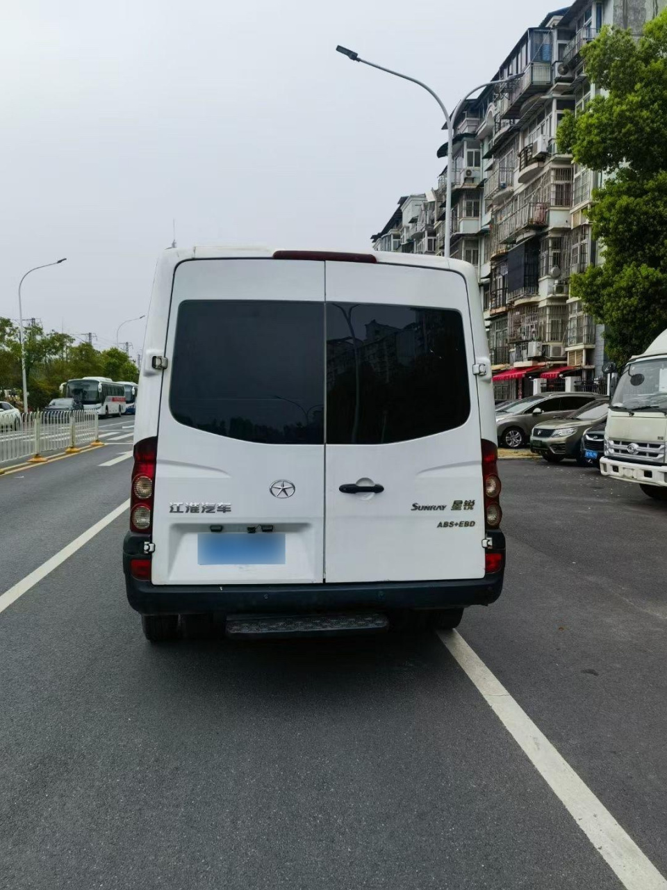 2016年上牌江淮星锐528,长轴中顶后双轮,2.