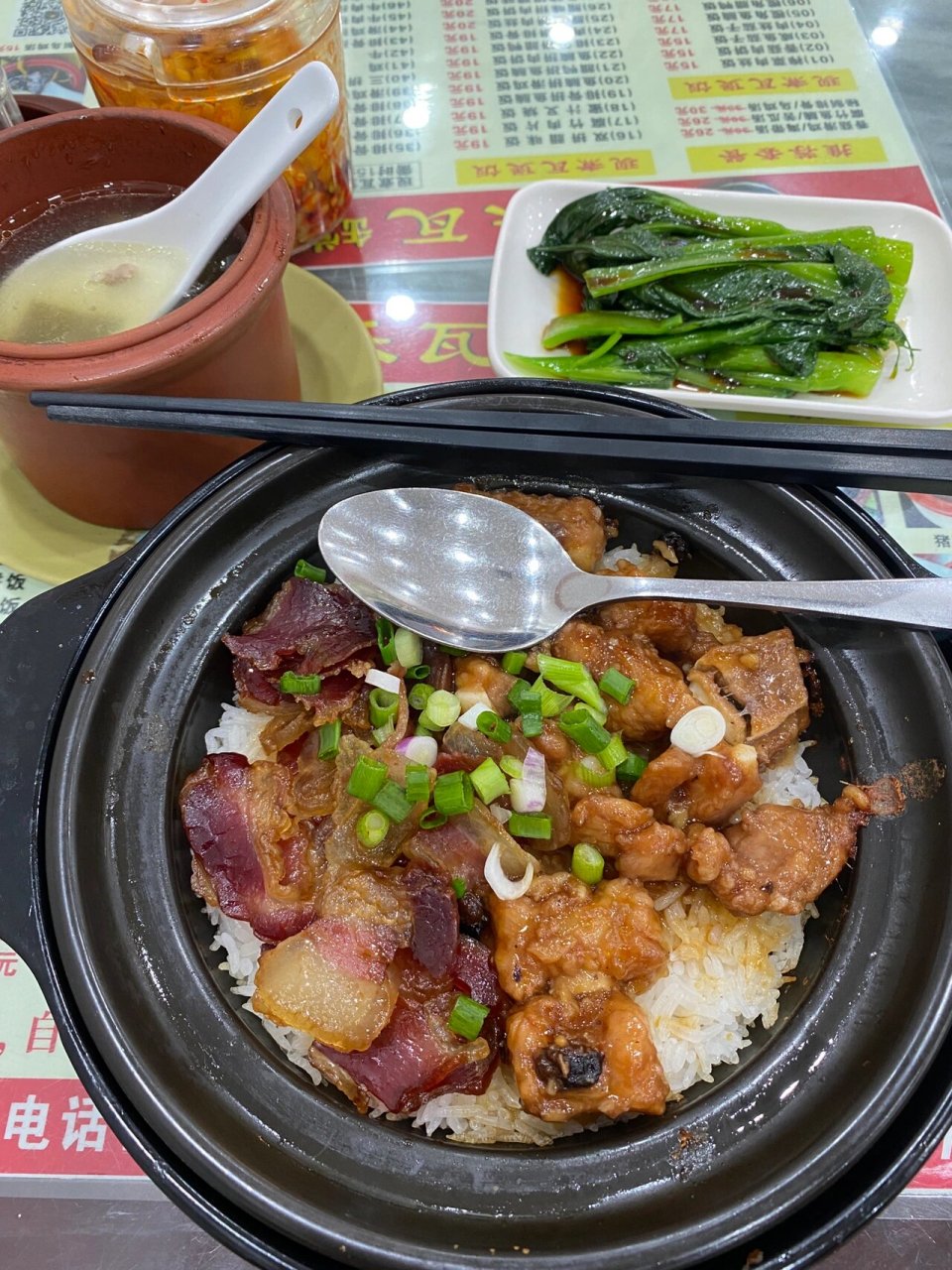 瓦罉饭煲仔饭 在市桥一家很好吃的煲仔饭男朋友带去的 第一次去吃点的