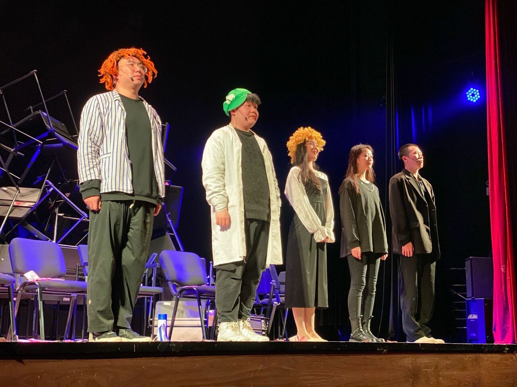 20220211上海19:30《夜未央》话剧·可拍照 昨天突然想看剧了,大麦上