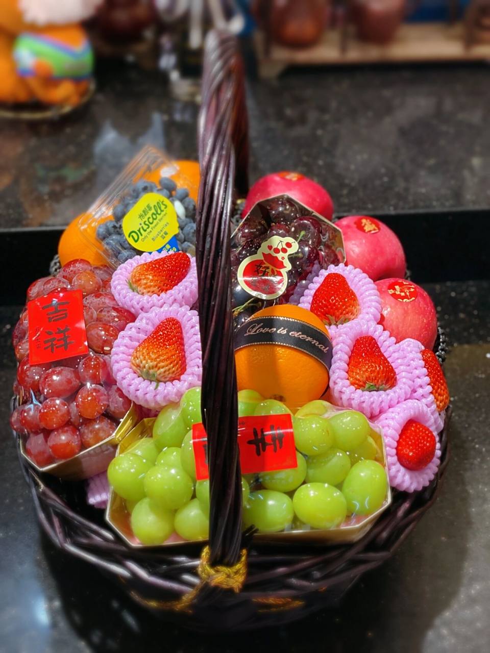 经典款水果篮～ 每个果篮都是独一无二的搭配～每个都有每个的特色