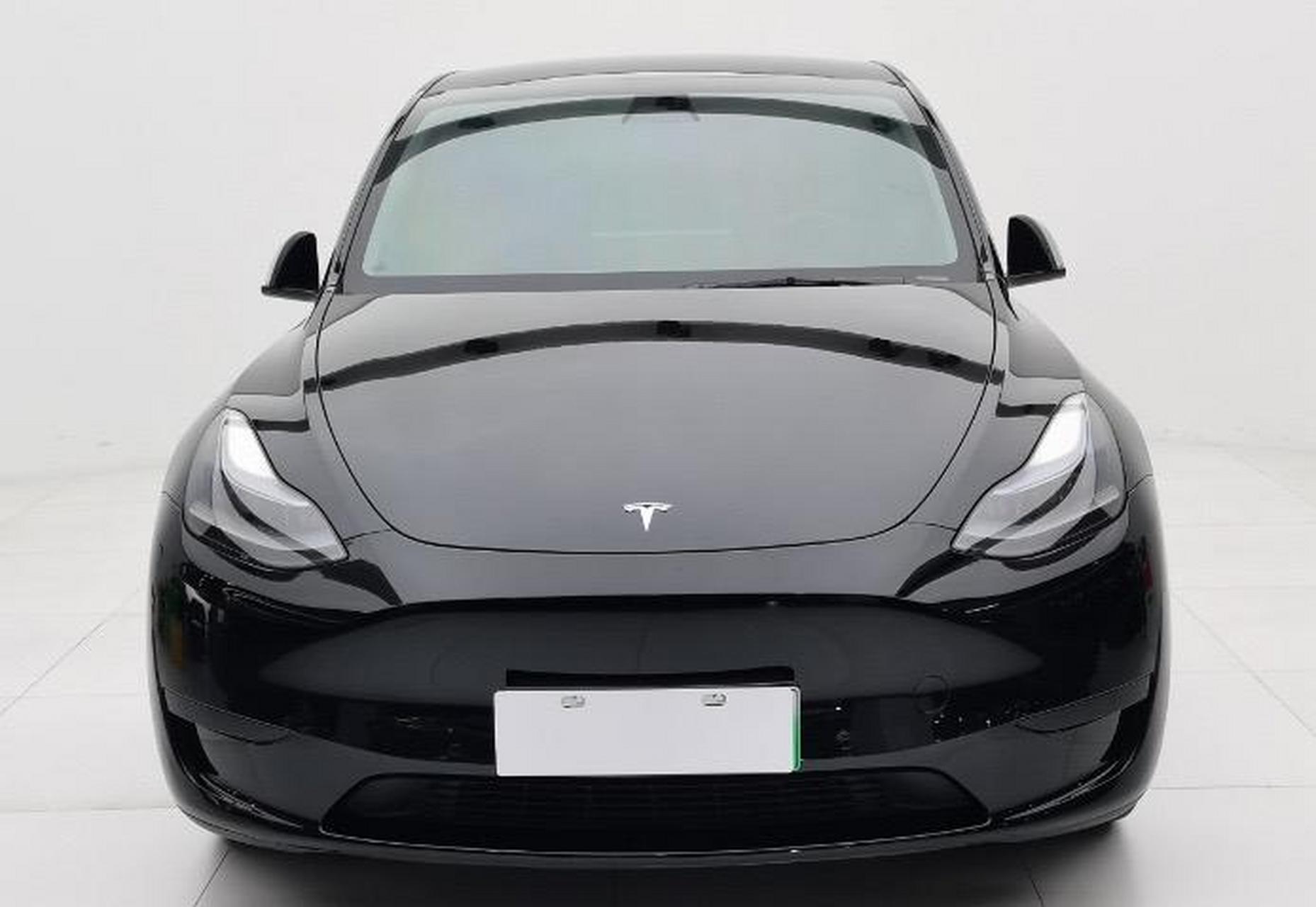 特斯拉model y22款 售价:18.