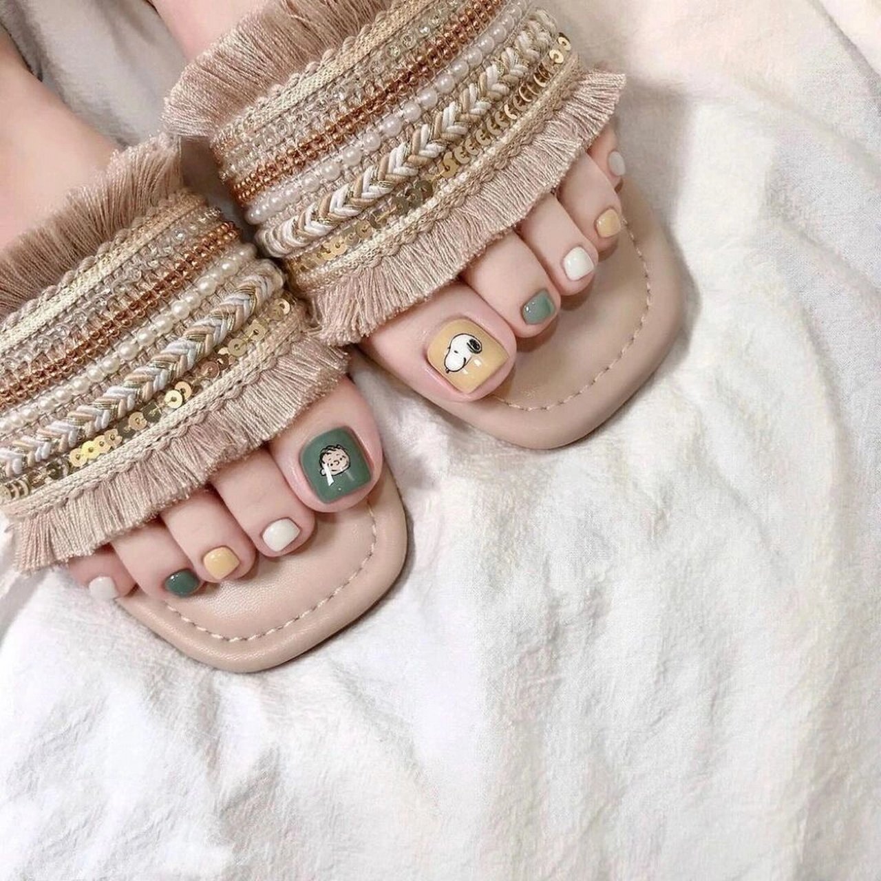 【夏天美足】这么可爱的小脚丫谁能拒绝