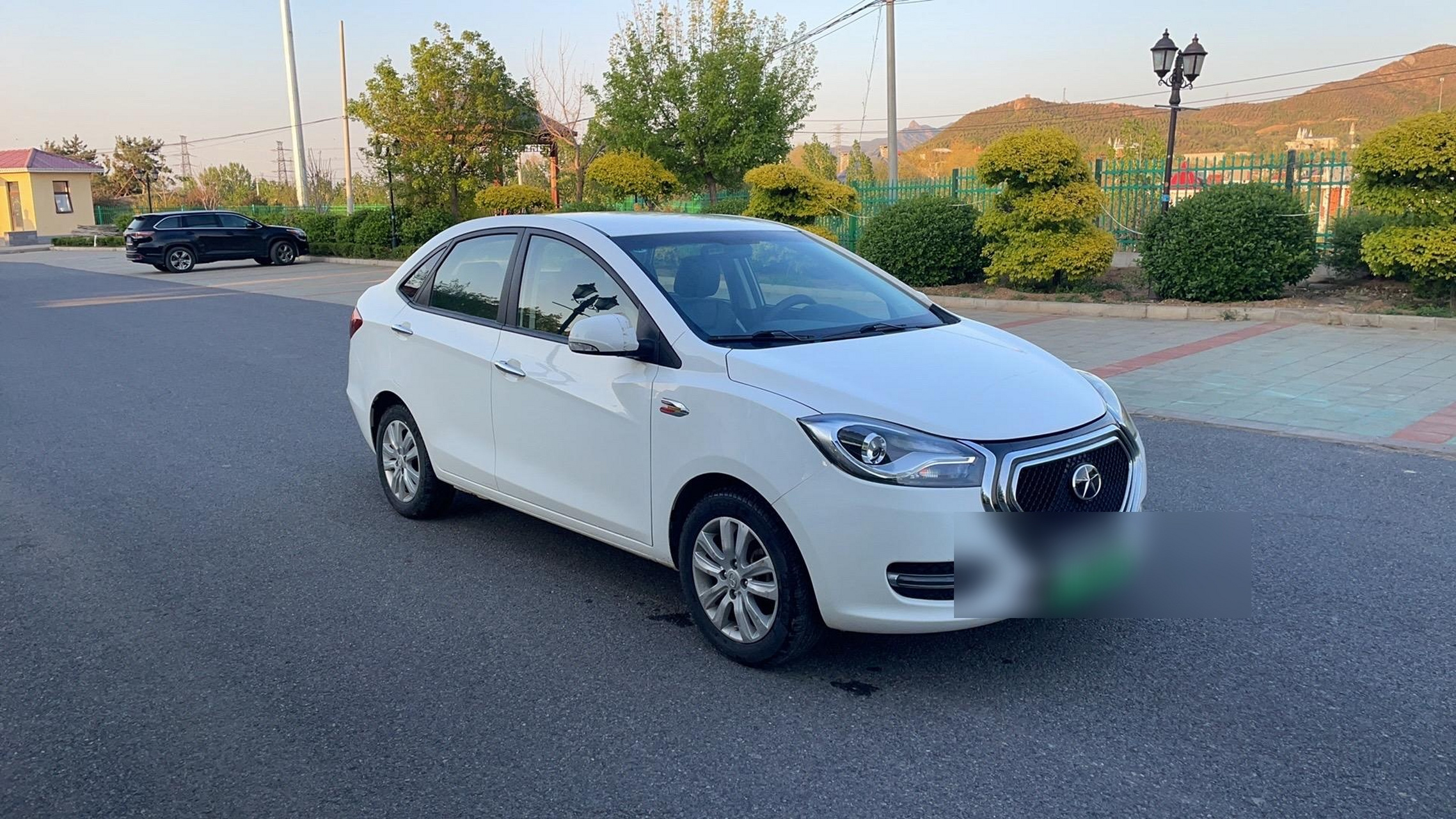 新到15年江淮iev5新能源电动汽车,续航170公里!