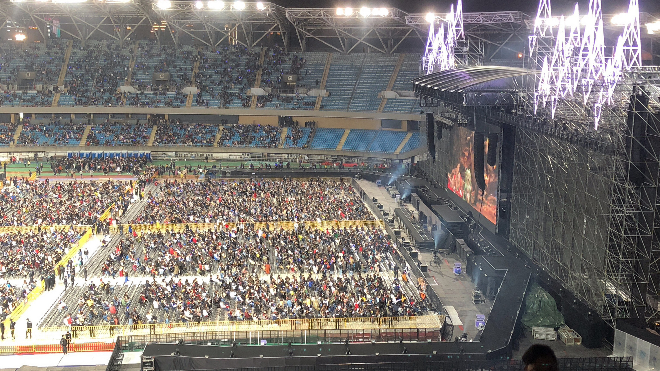 来苏州听演唱会|体育场 奥体 最近苏州演唱会很多,正好手边有三个场馆