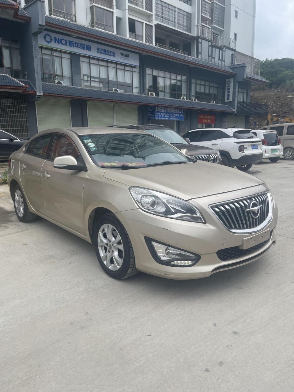 2014年海马m5准准的b级车身1.