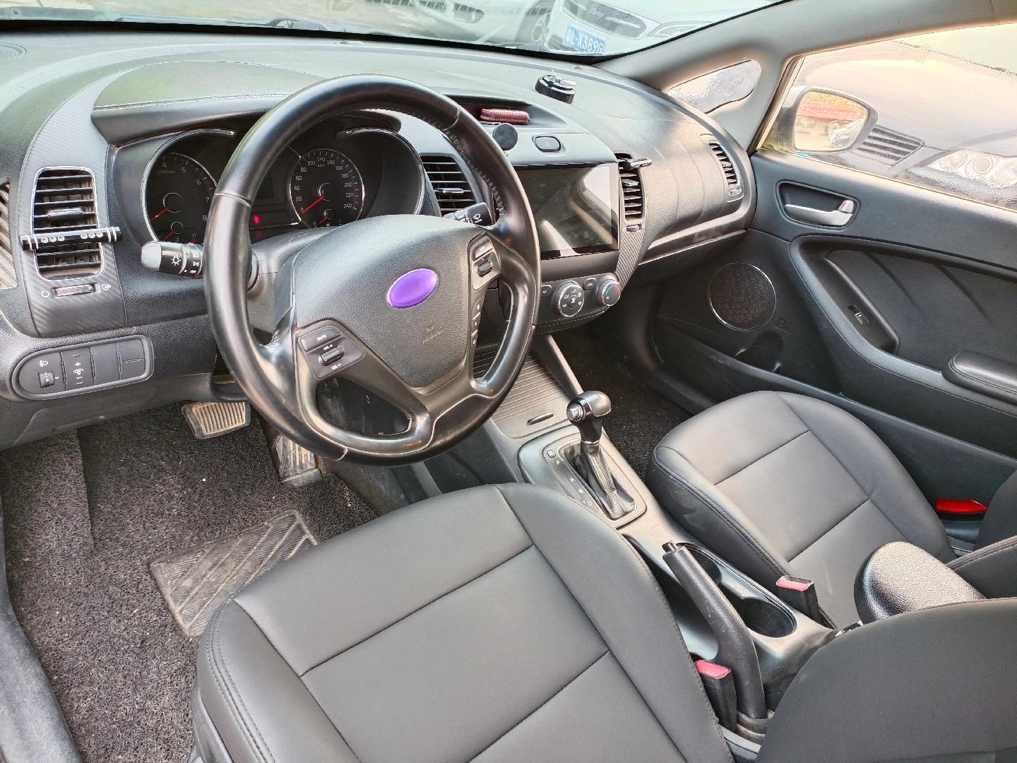 13年起亚k3,惠州牌,带全保,车况靓仔高配带天窗,多功能方向盘,花k2的