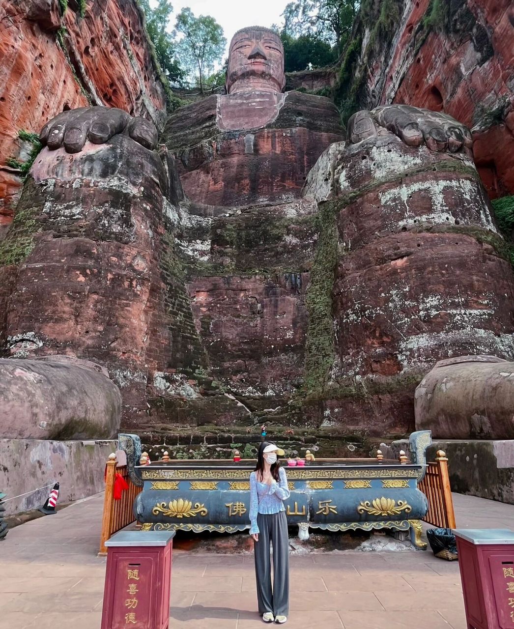 成都出发到乐山 成都入乐山要求: 24小时核酸77绿码77落地核酸