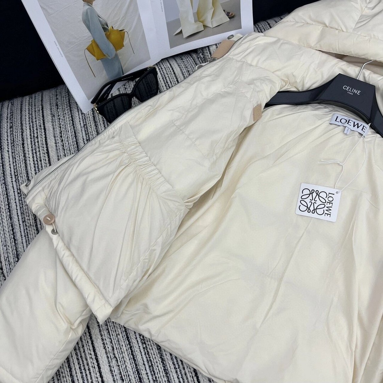 loewe羽绒服外套 件件都美在我的审美上  新款连帽短款羽绒服外套