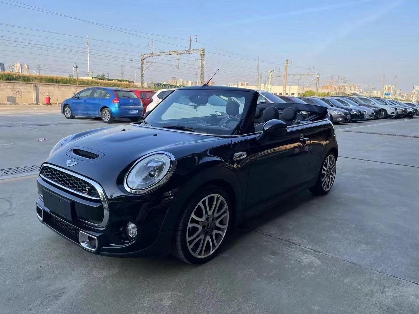 0t cooper s,新款f57 b48发动机,行驶6万公里,分期首付5万开回家.