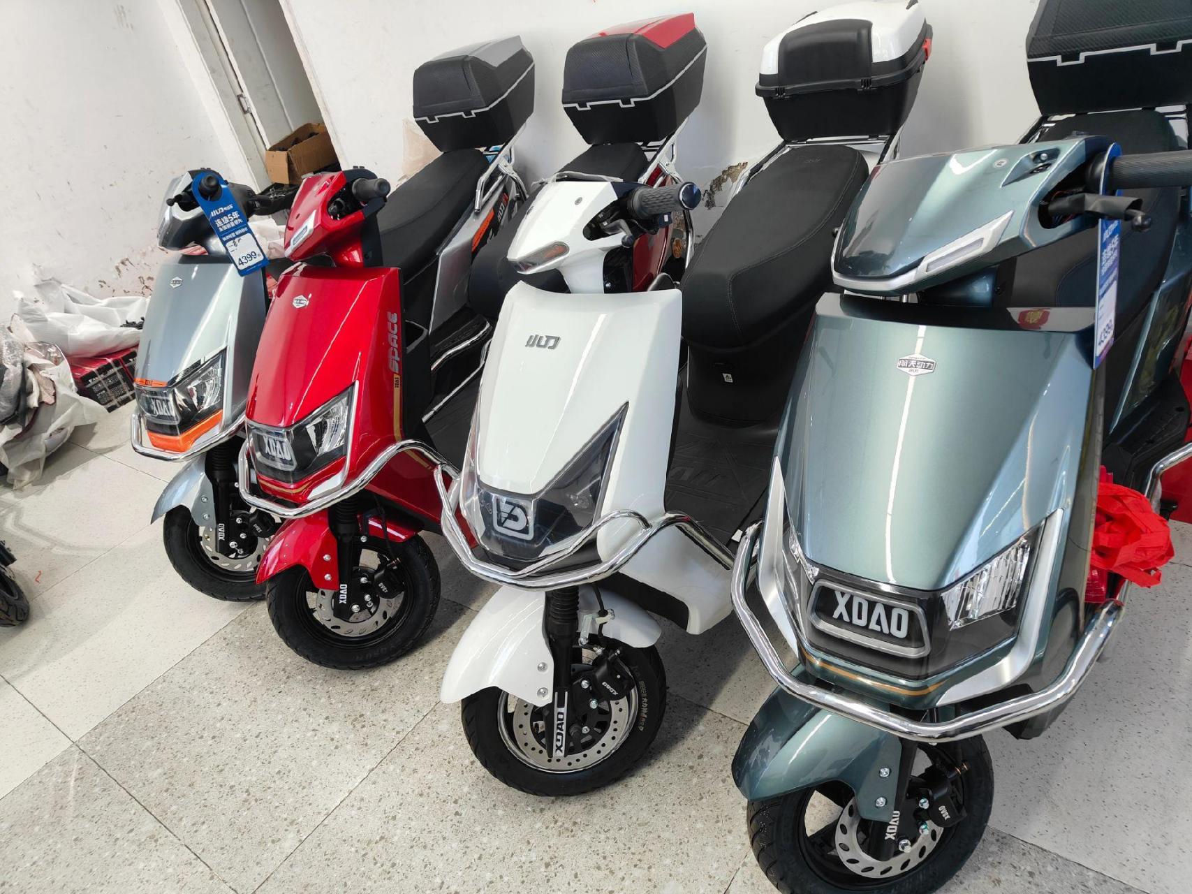 小刀又搞事情了72v电动车只要2499,96v电动车只要3399,小刀就是好没电