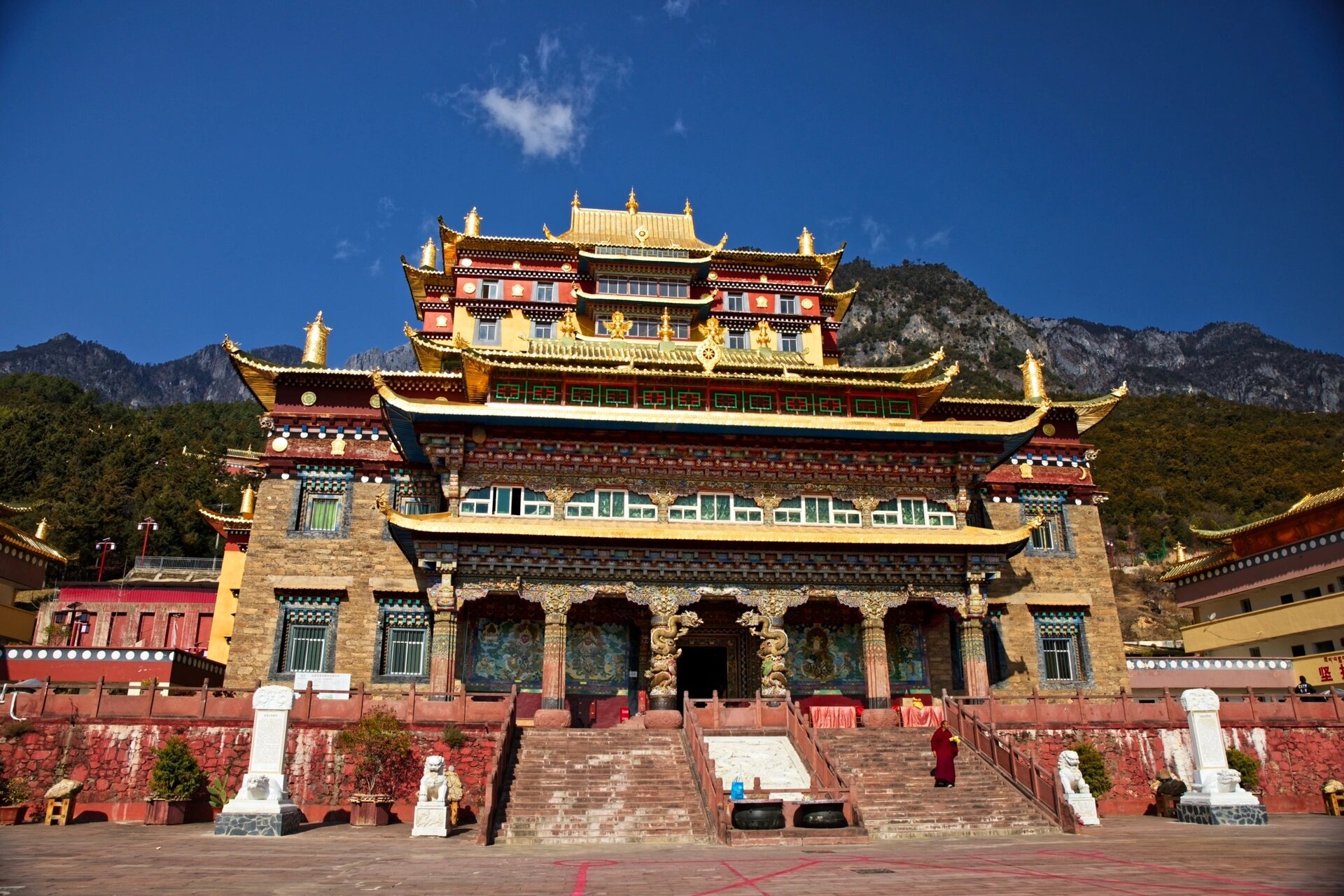 凉山彝族自治州木里县,木里大寺,康坞大寺.