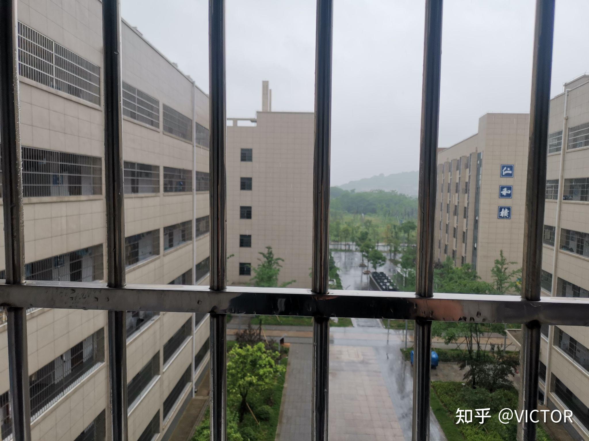 关于在湘潭垣鑫华鑫高级中学读书的感受