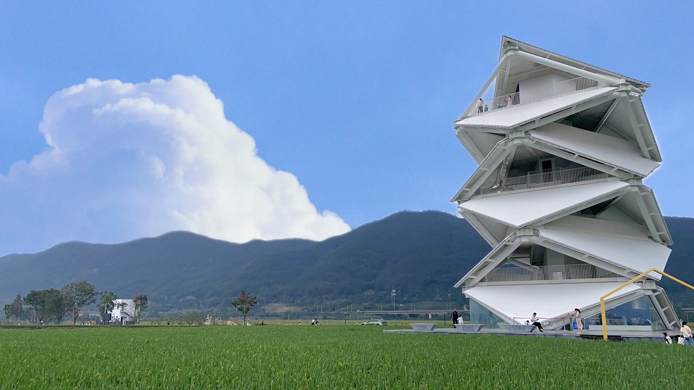奉化庙后周村,网红咖啡馆打卡地 今天天气太适合出门放飞自我了,没有