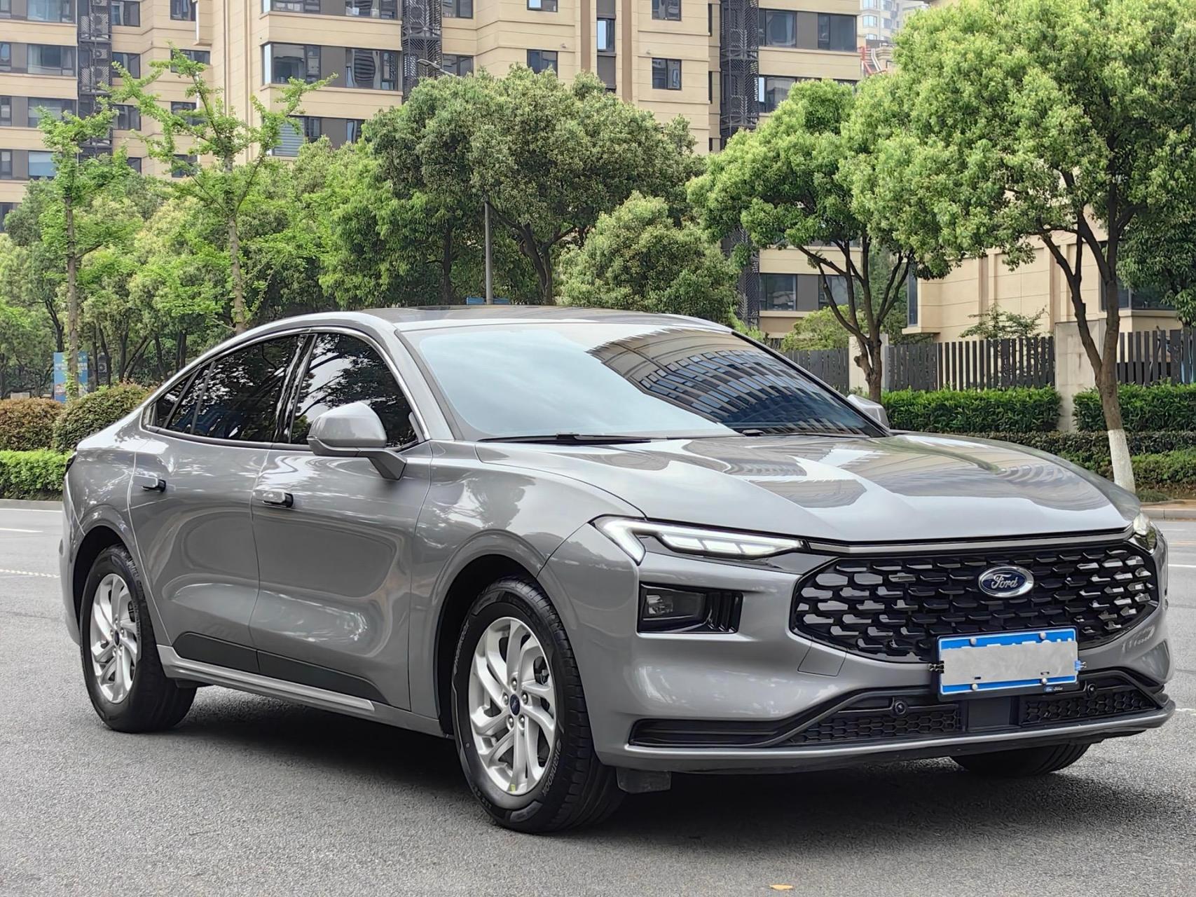 58万元2024年01月 首次上牌 轿车 车辆车型 - 排放标准 汽油 燃油类型