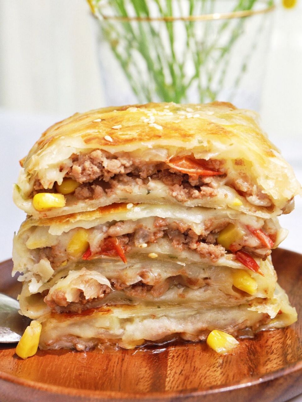 懒人早餐|酥脆多汁流心的牛肉芝士饼 春天总是元气满满,今天吃牛肉