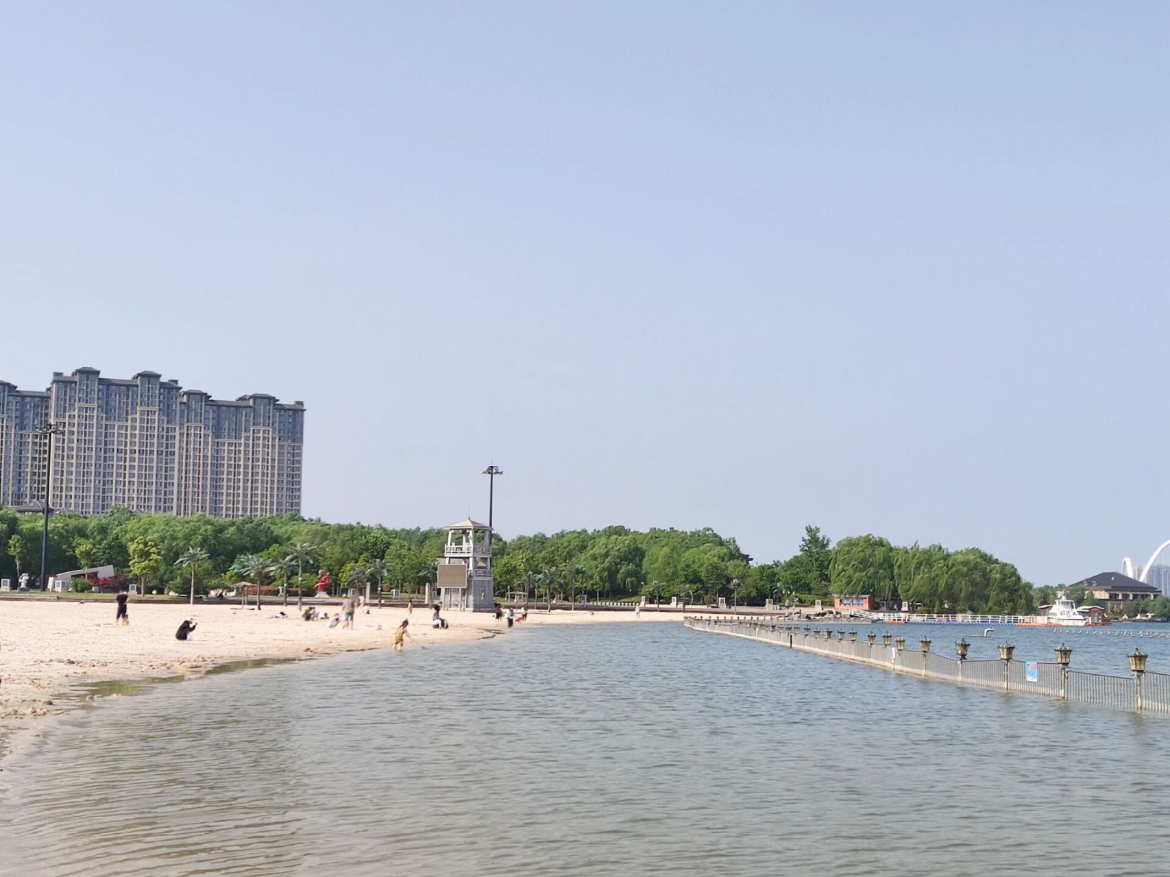 开封银沙滩 开封汴西湖银沙滩 不要门票 免费春游好去处 约上姐妹,先