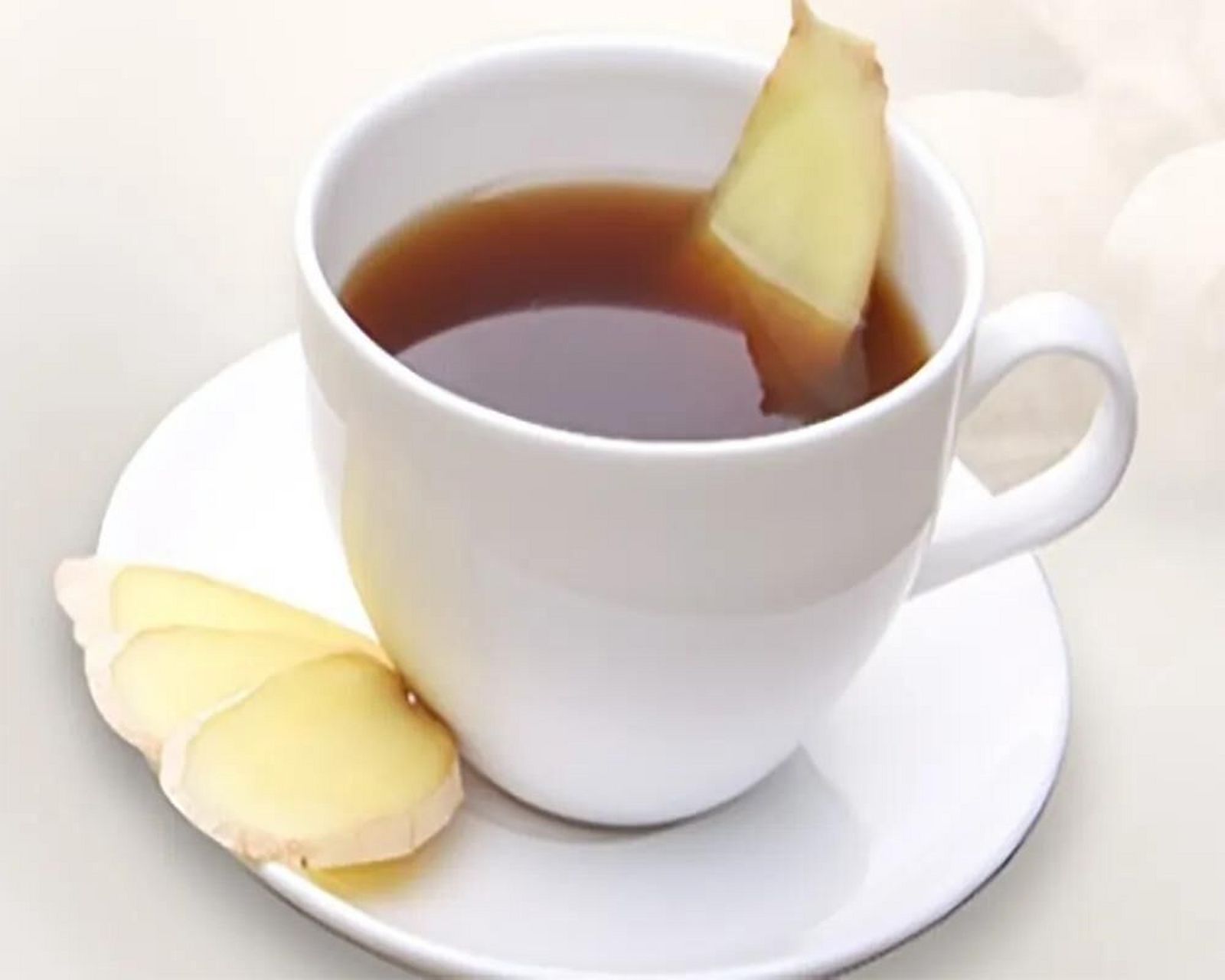 一杯生姜水 提高身体免疫力 让血小板恢复正常 一杯生姜水,提高我们的