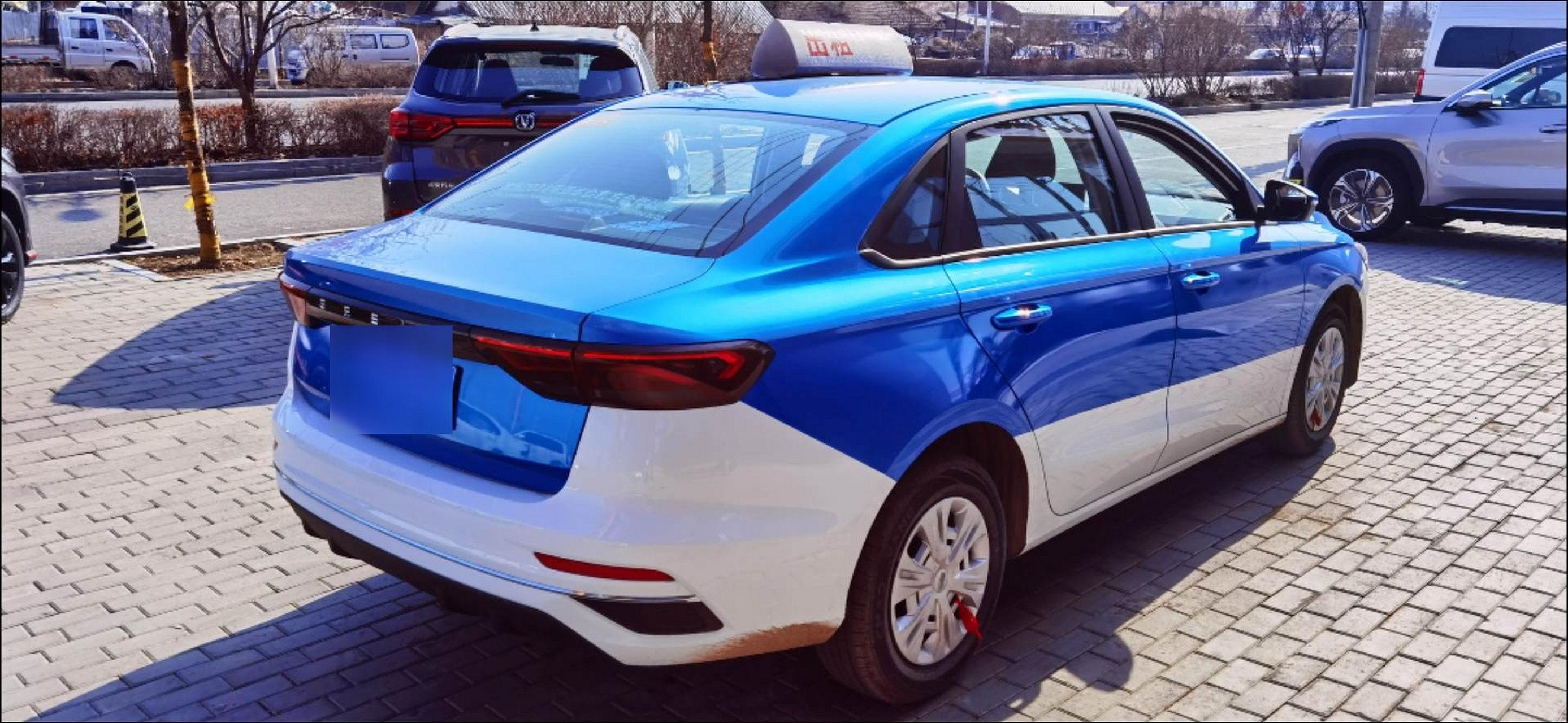 吉利帝豪出租车,升级换代