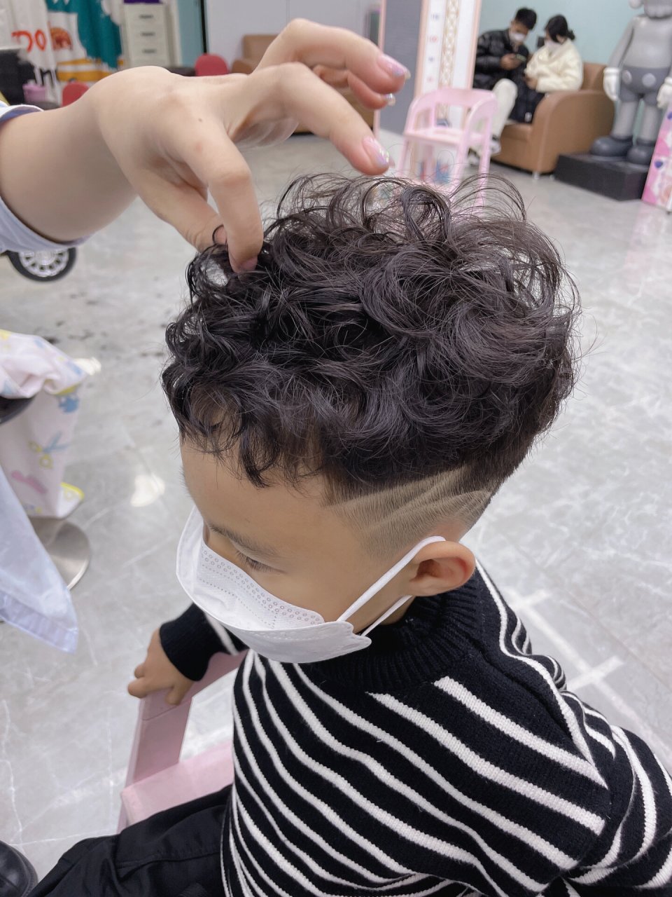 男童羊毛卷 年前新发型冲呀