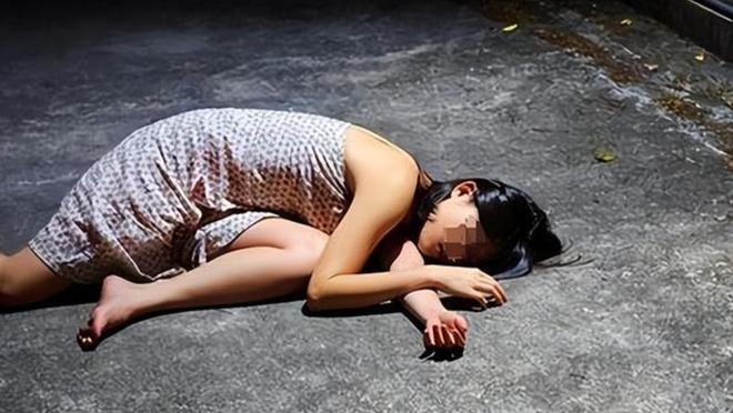 2012年,广西一怀孕8个月孕妇魏莹在宾馆与情人偷情时